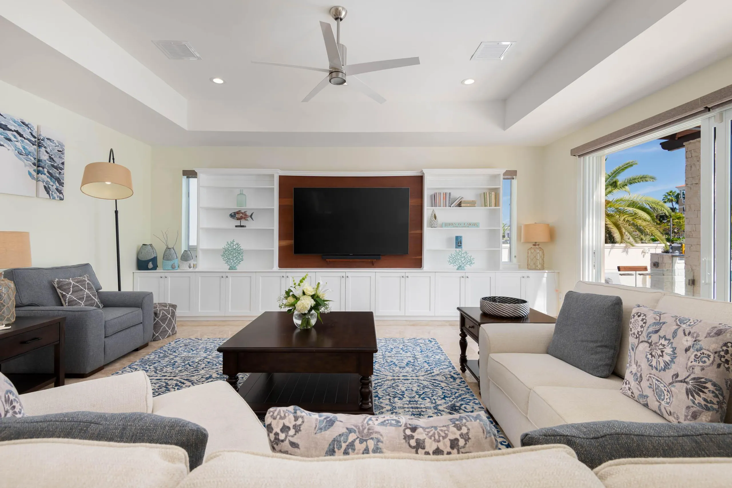 A Brand-New Canal-Side Cul de Sac Villa with Stunning Island Views — photograph 9