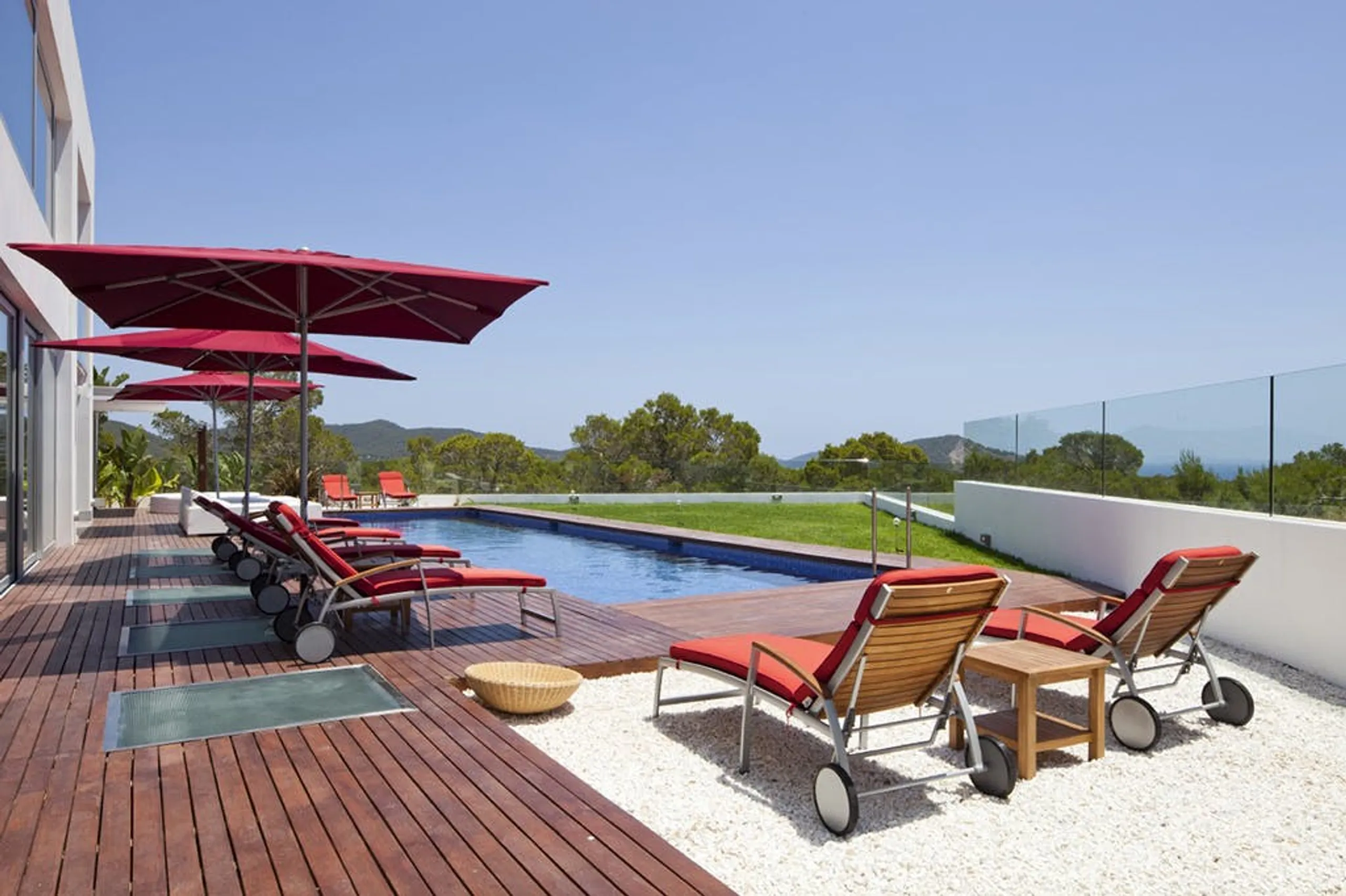 Breathtaking Contemporary Villa in Ibiza with Private Pool — photograph 3