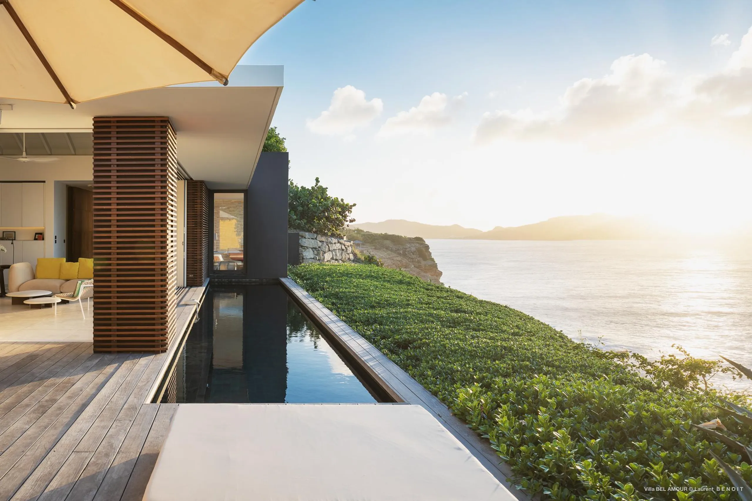 Brilliant Paradise Estate with Private Pool and Ocean Views, Pointe Milou