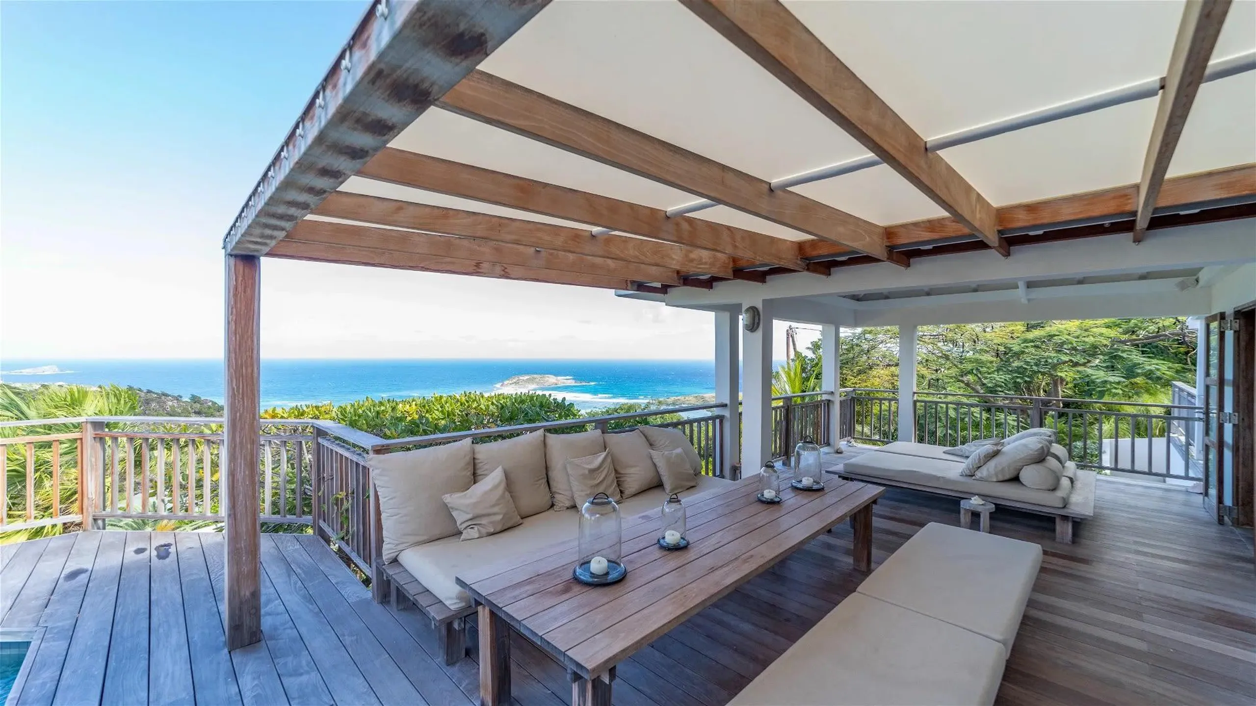 Panoramic Oceanview Villa with Pool — photograph 3