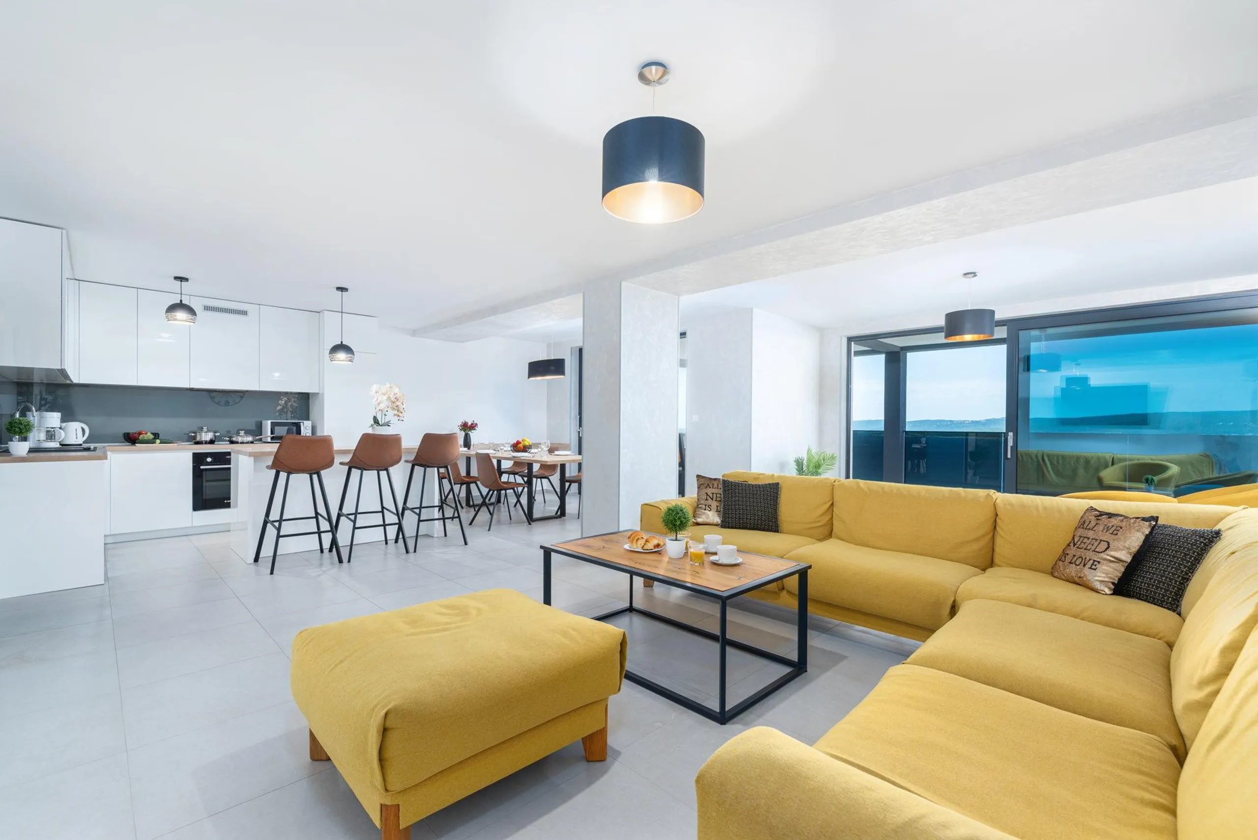 Captivating Villa with Heated Pool and Mesmerizing Views of the Adriatic Sea — photograph 2