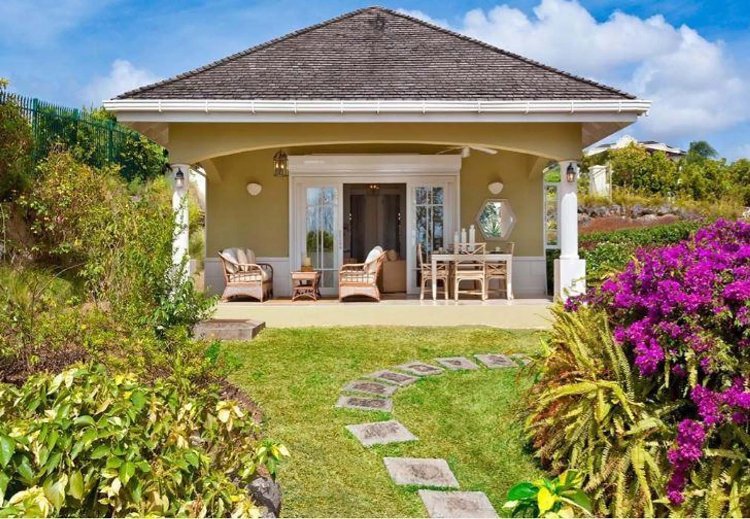 Spectacular Ridge-Front Luxury Home in Sugar Hill, Barbados with Breathtaking Sea View — photograph 4