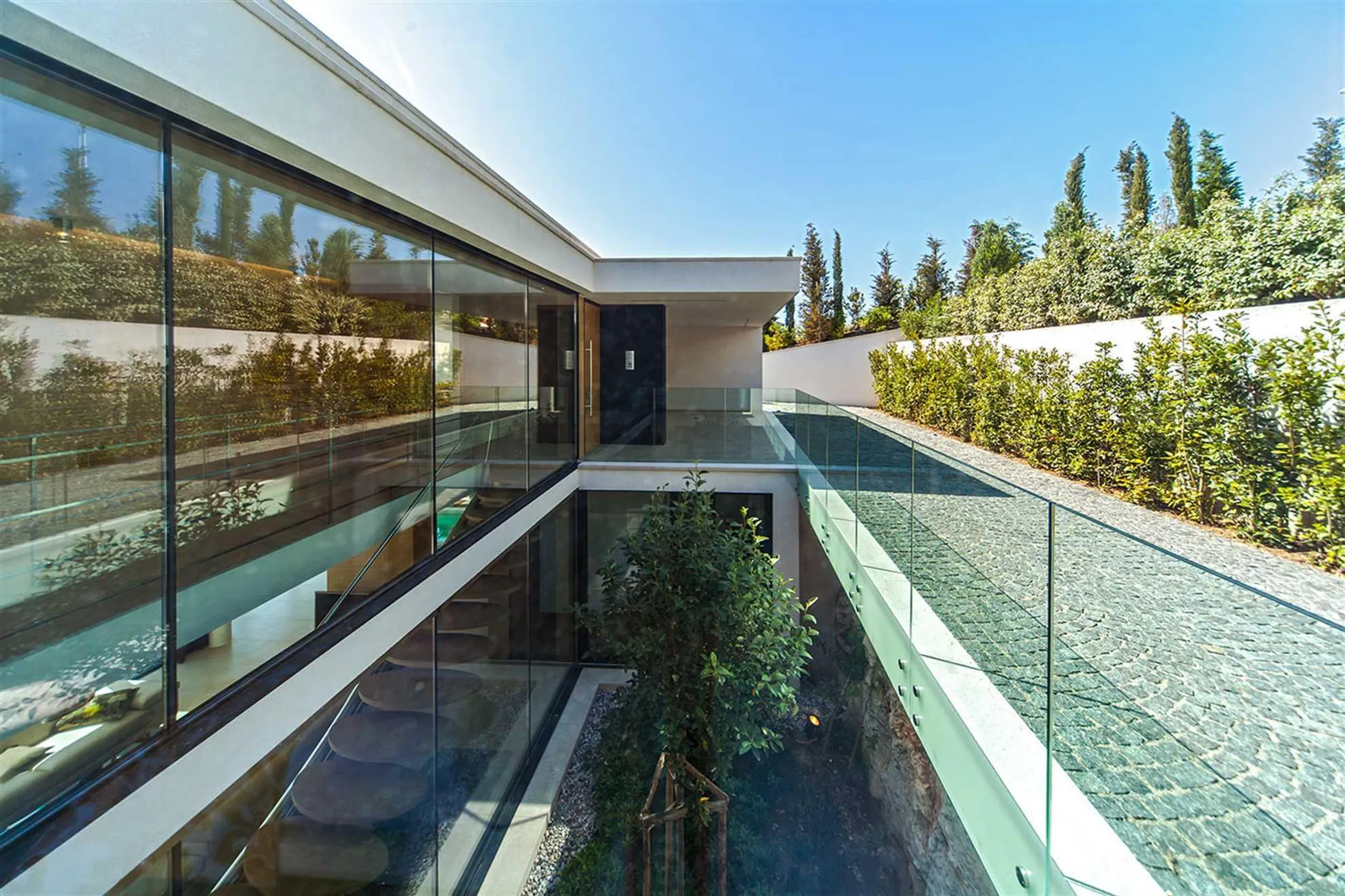 Chic Villa with Pool, Sauna, and Scenic Views in Primošten — photograph 11