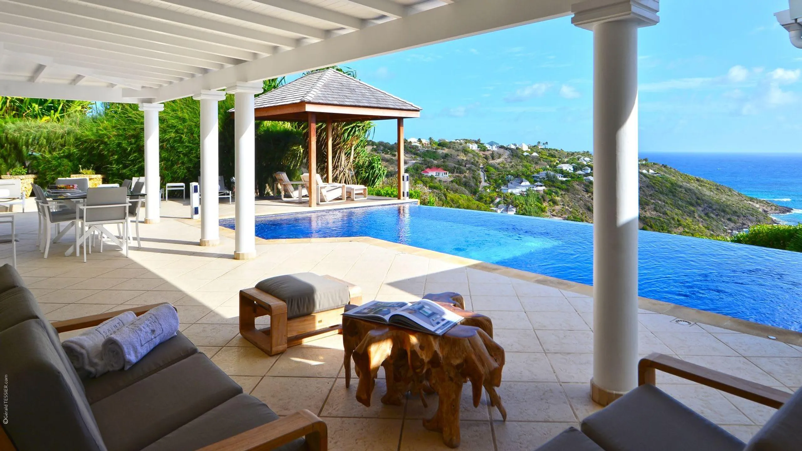 Fantastic Modern Villa With Ocean View And Pool — photograph 3