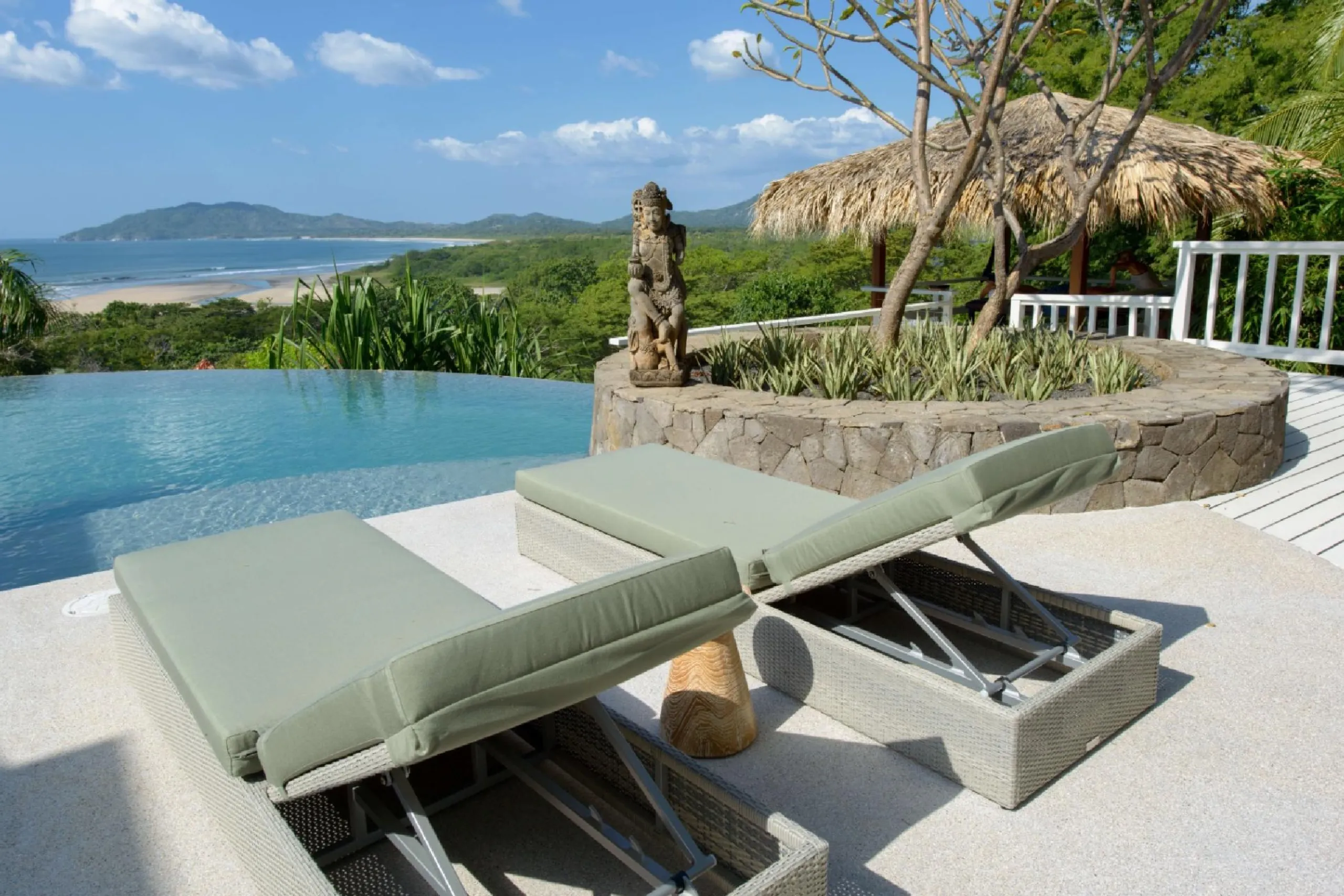 Incredible Ocean View Luxury Estate with Private Infinity Pool — photograph 4