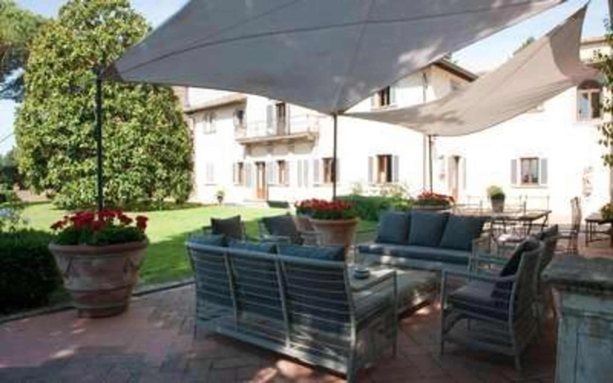 Majestic Castelfiorentino Estate with Private Pool, Fireplace,  and Stunning Views — photograph 8
