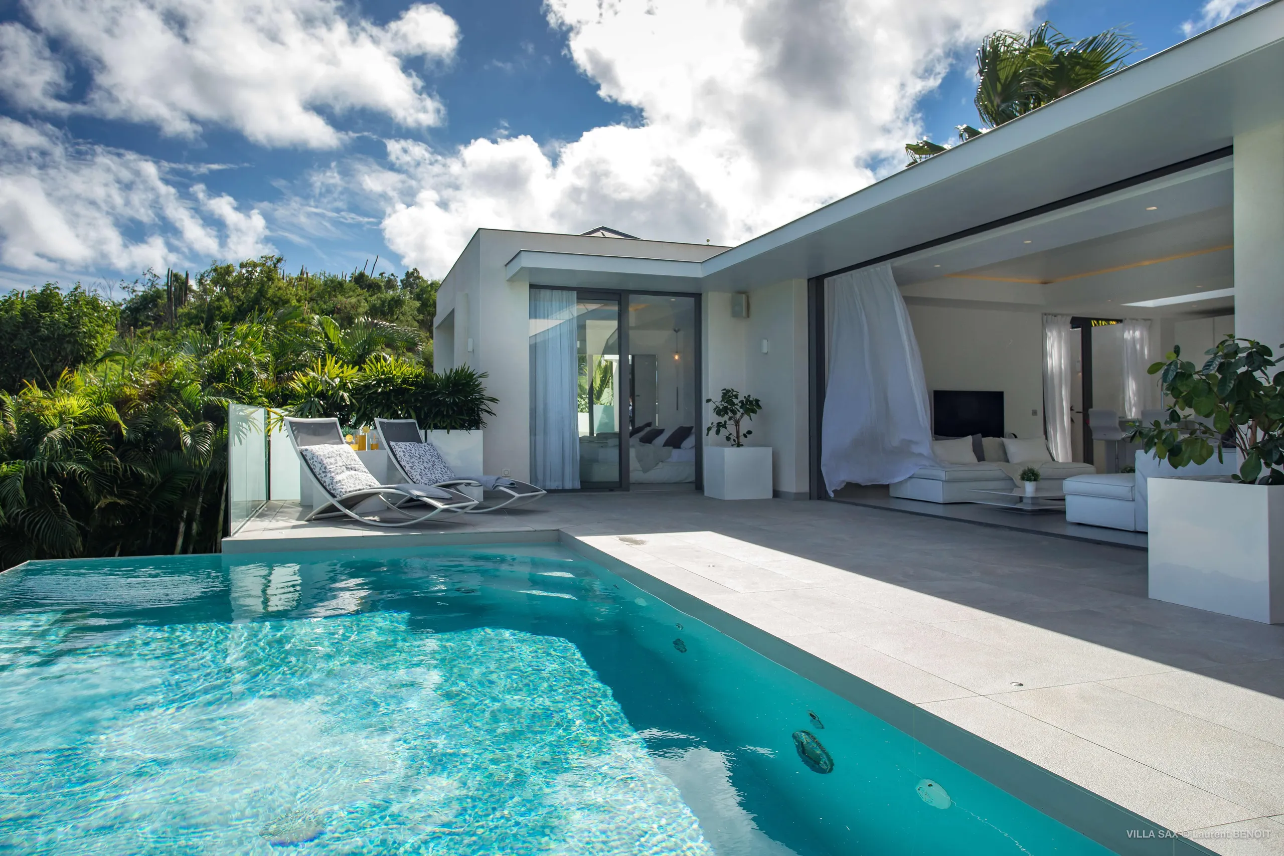 Contemporary Villa with Breathtaking Views of Pelican Bay in Saint-Jean, St. Barths — photograph 3