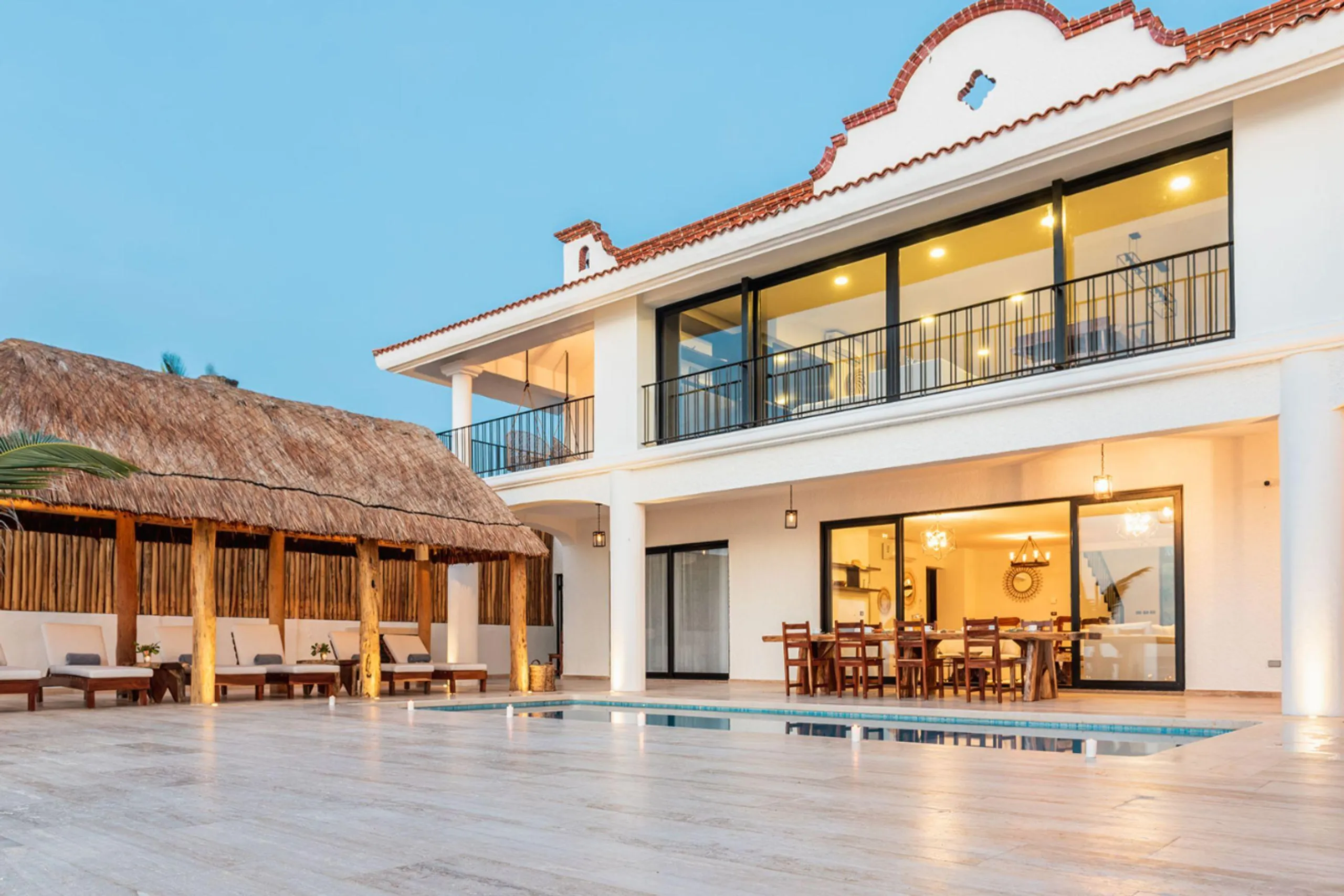 Exquisite Beach Front Tankah Bay Villa for Unforgettable Retreats and Relaxation — photograph 8