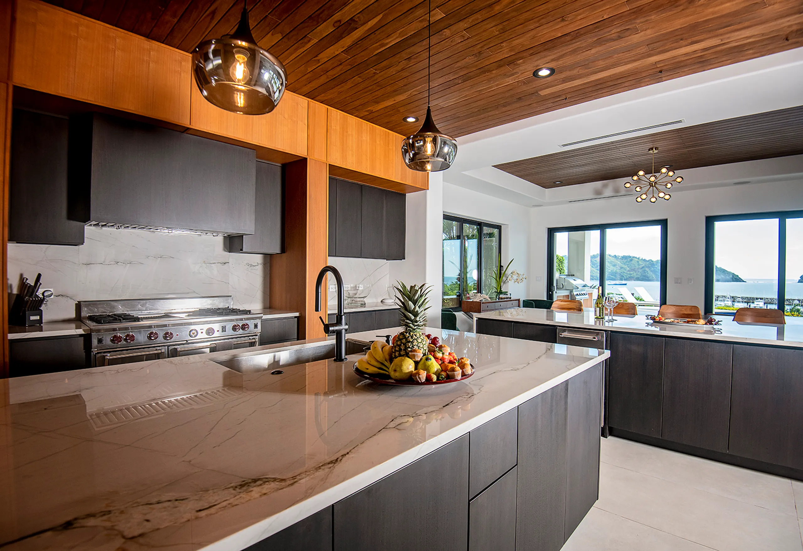 Stunning Los Sueños Villa with Private Infinity Pool, and Ocean Views — photograph 10