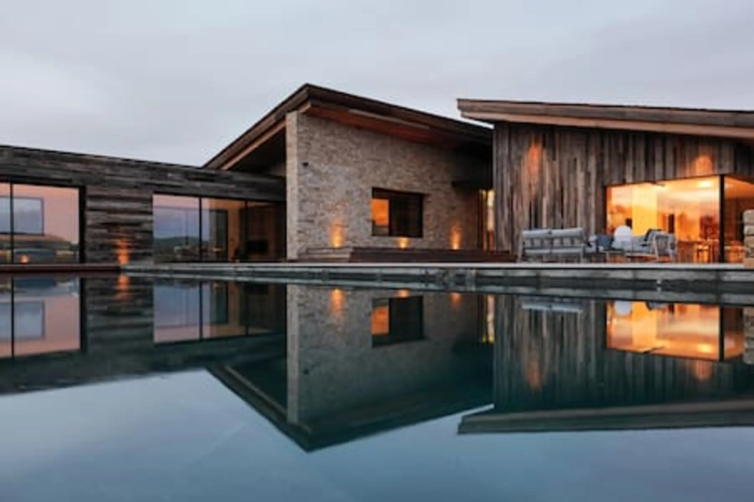Prestigious Porto-Vecchio Villa: Stunning Views, Heated Pool & Sea Views, Porto vecchio