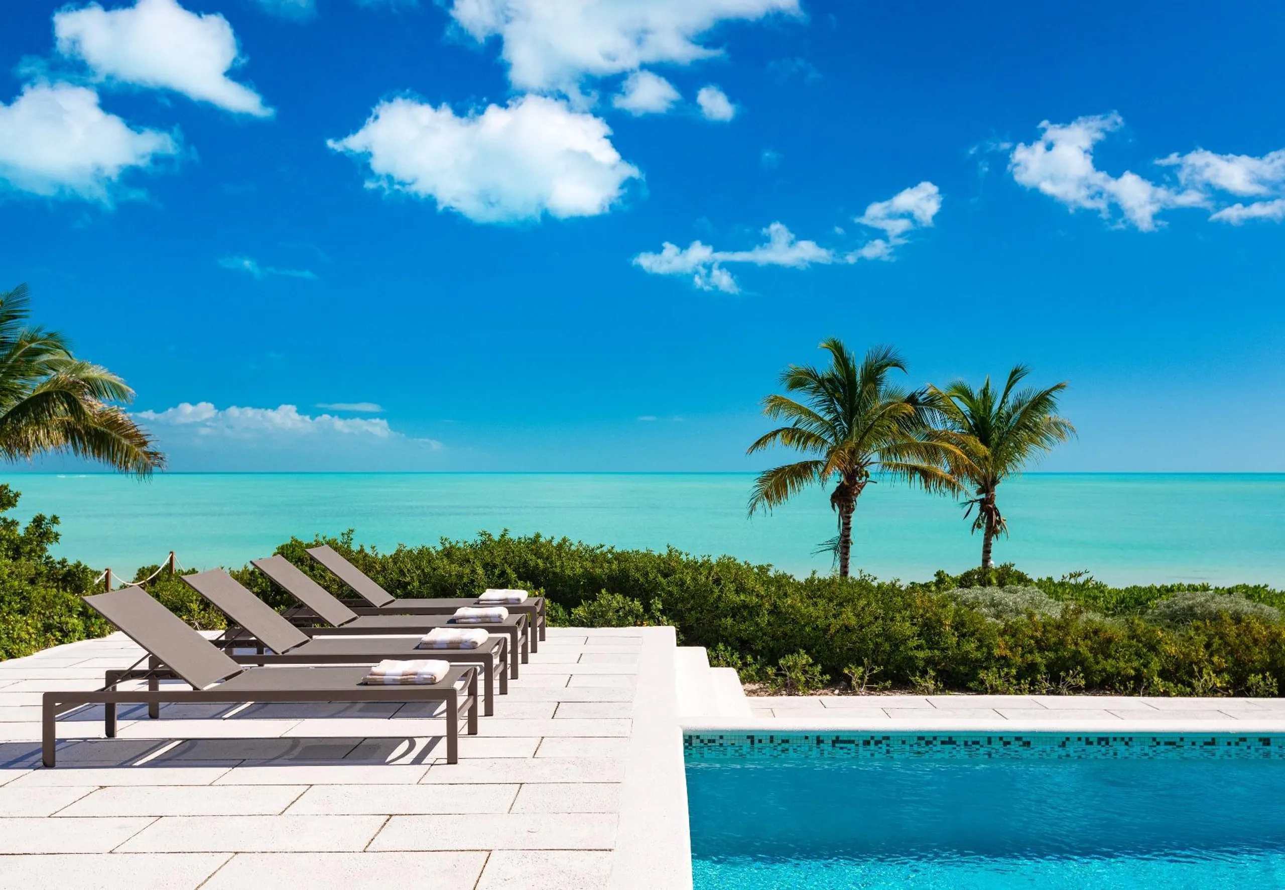 Elegant Architectural Contemporary Villa with Private Pool and Views of the Caribbean — photograph 9