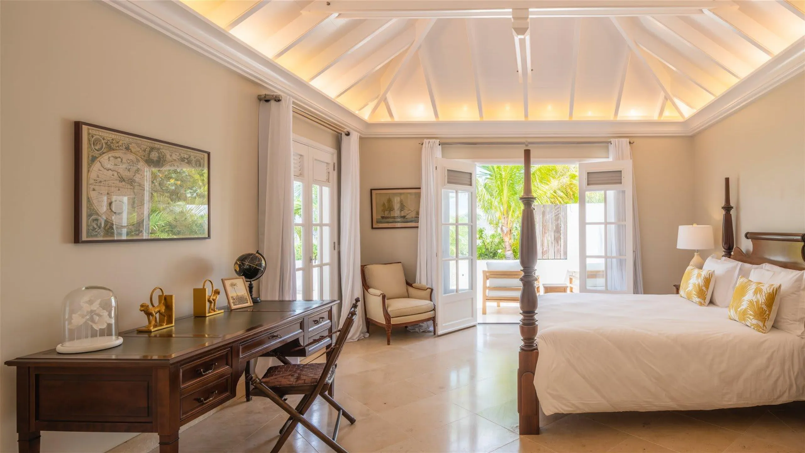 Upscale Caribbean Style Villa with Private Pool and Oceanview — photograph 6