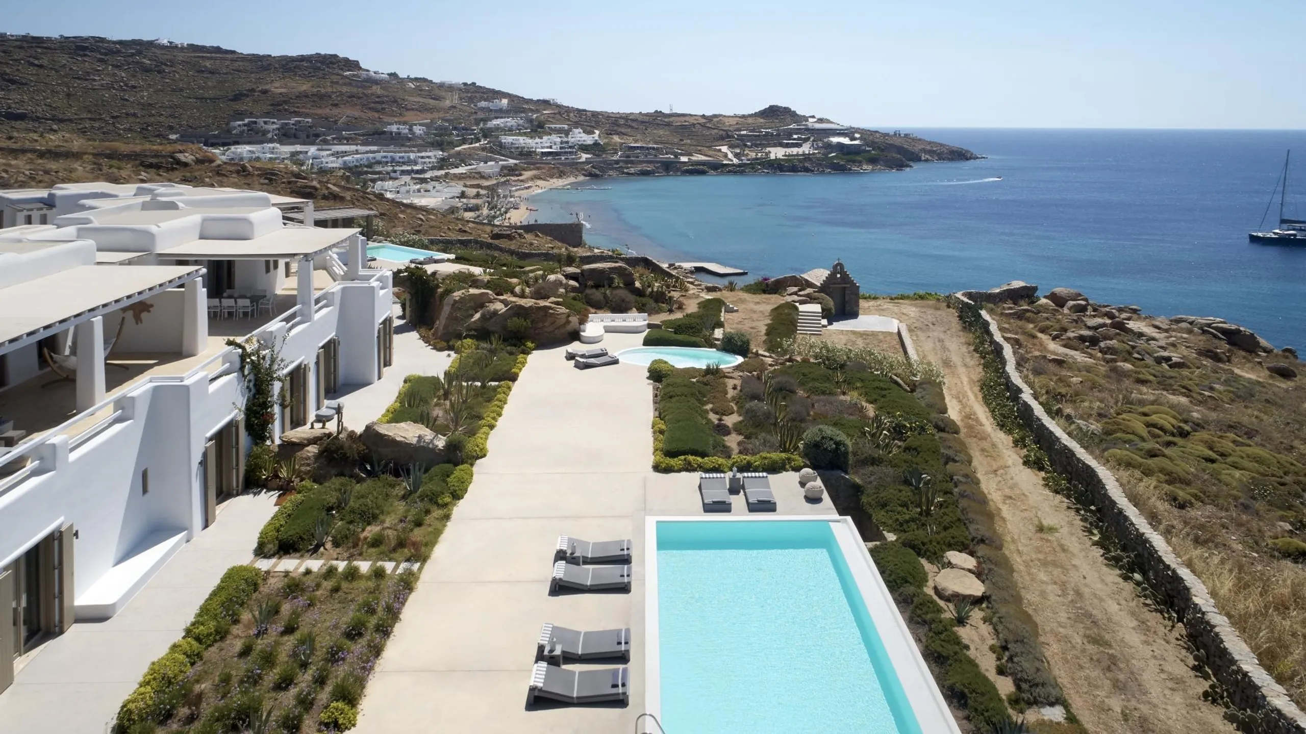 Glorious Oceanview Villa in Mykonos with Private Pool — photograph 2