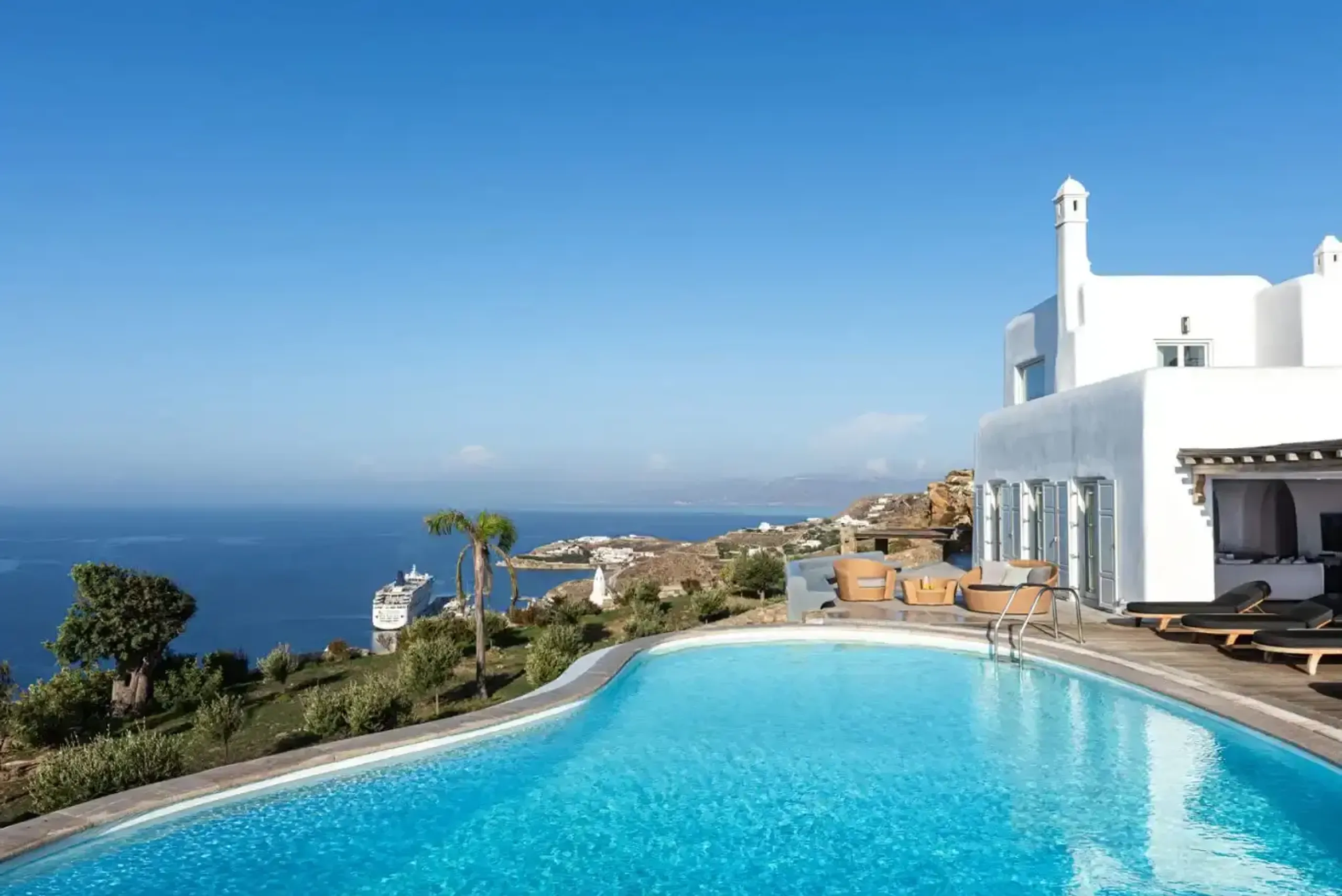 Grand Mediterranean-Style Villa with Pool and Aegean Sea Views — photograph 8