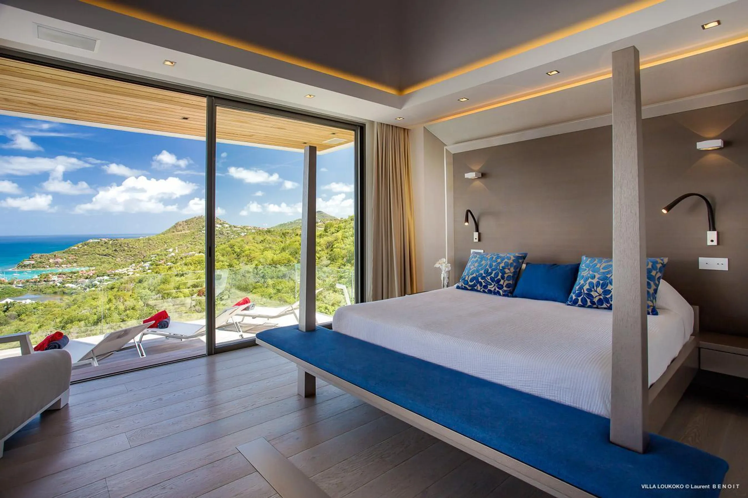 Splendorous Luxury Villa with Pool and Incredible Ocean Views — photograph 10