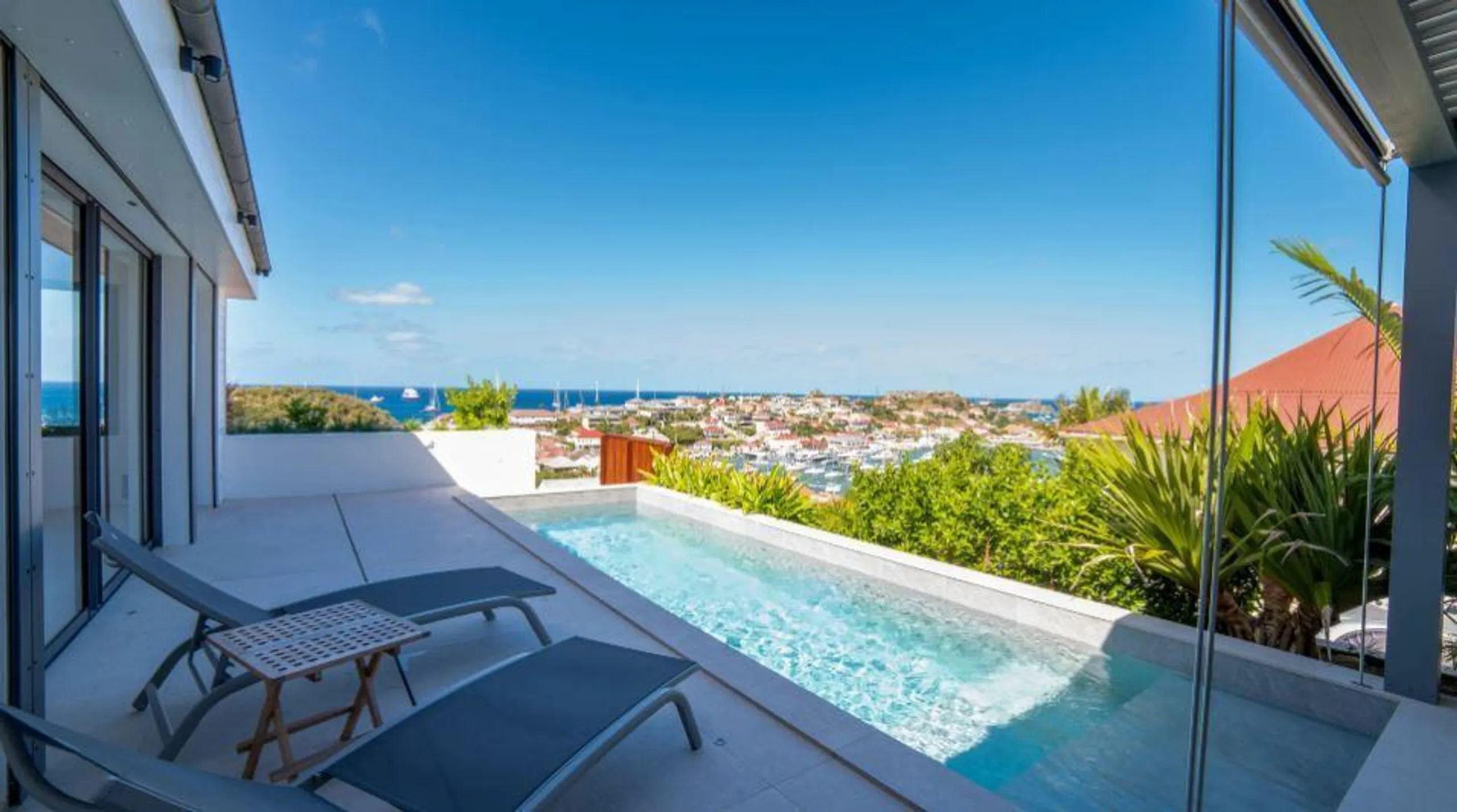 Serene Villa in Gustavia with Captivating Harbor View and Private Pool — photograph 2