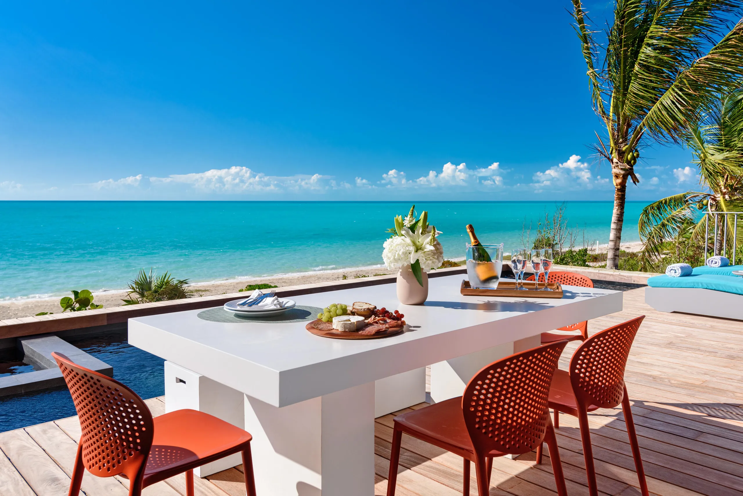 Turks & Caicos Island Top-of-the-line Luxury Villa with Long Bay Beach View — photograph 5