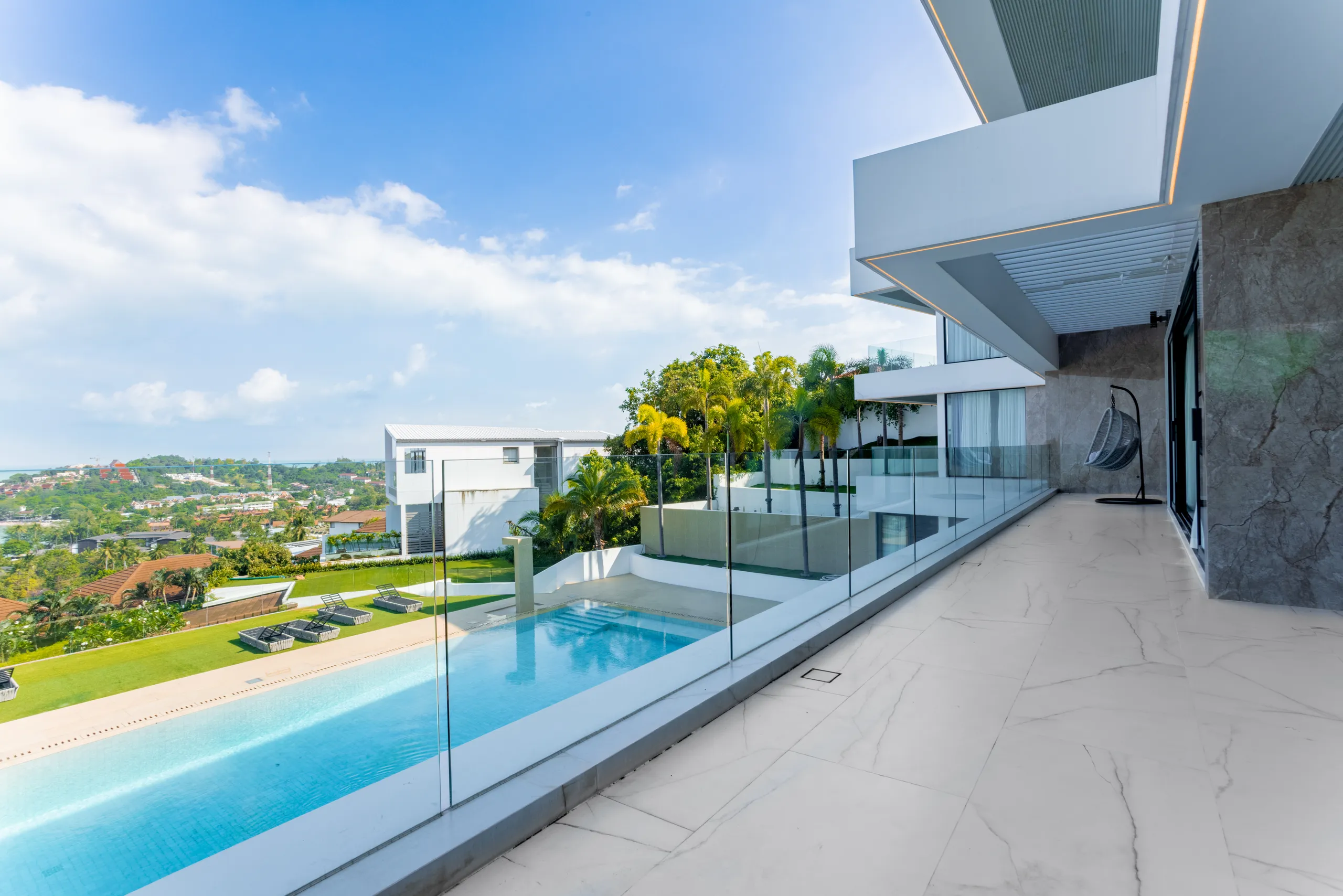 Elite Sanctuary Villa with 30-Meter Pool and Cinematic Backdrop of Thailand Gulf — photograph 3