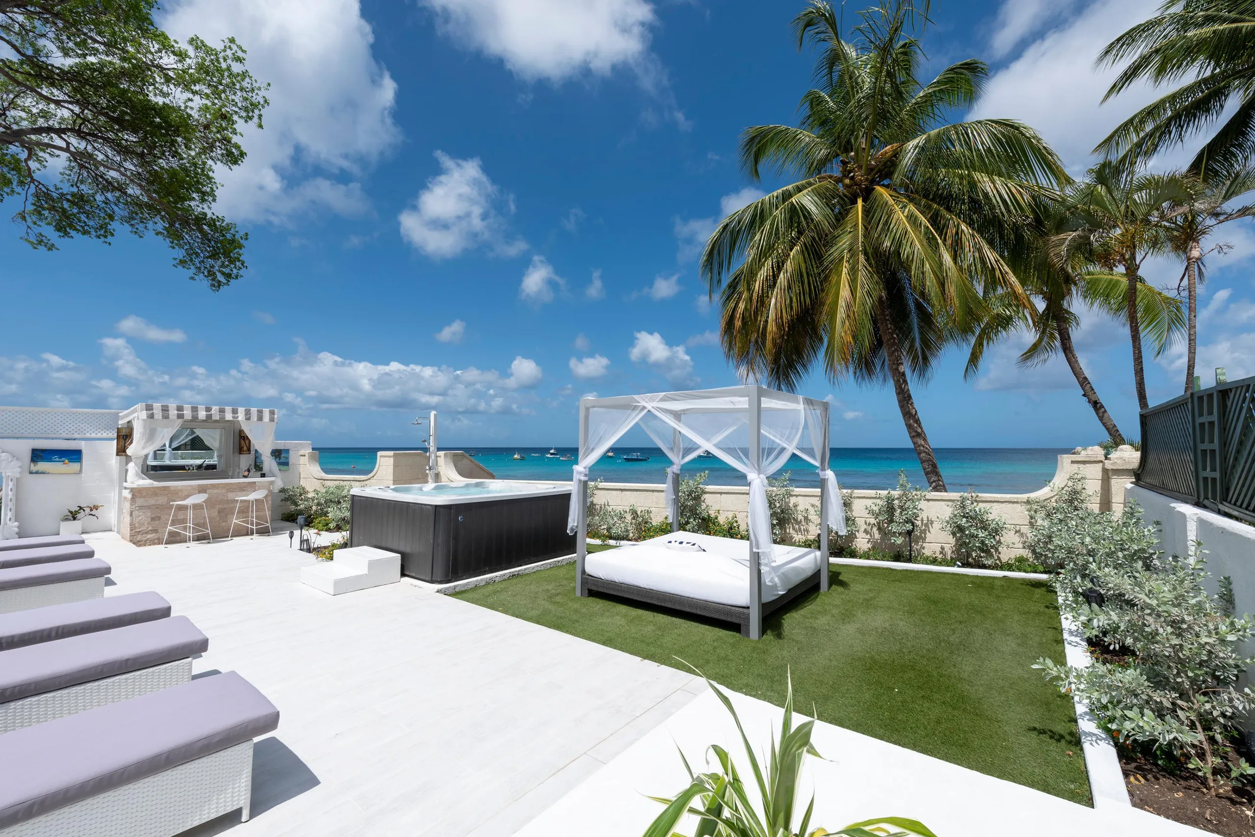 Barbados Ibiza-Style  Villa with Direct Beach Access — photograph 4