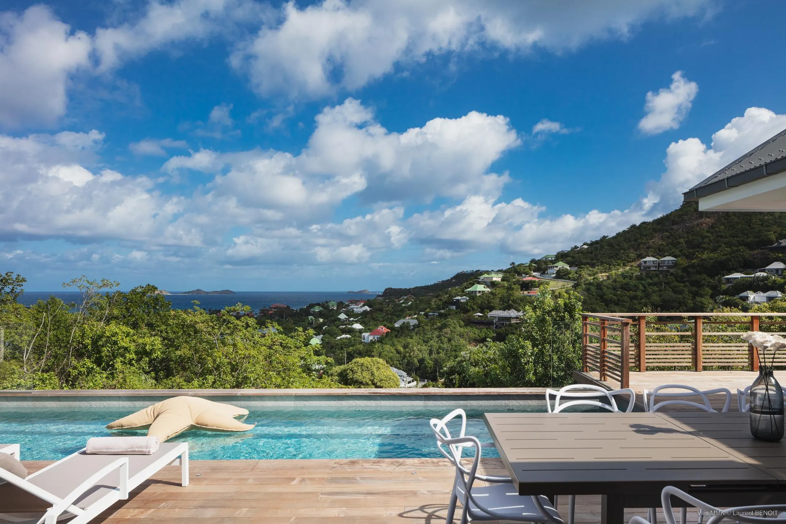 Flawless Seaview Villa with Private Pool and Bar Lounge — photograph 4