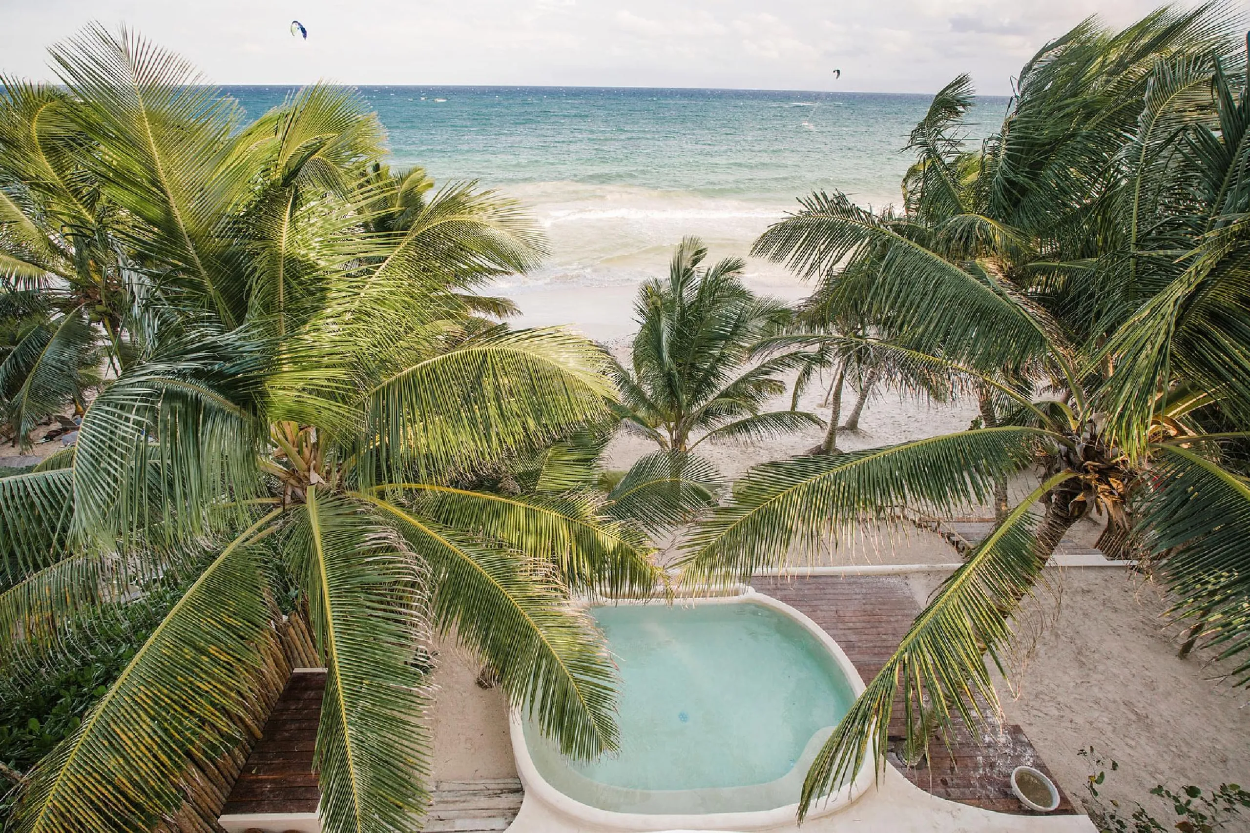 Eco-Friendly Expansive Beachfront Tulum Villa with Private Pool — photograph 10