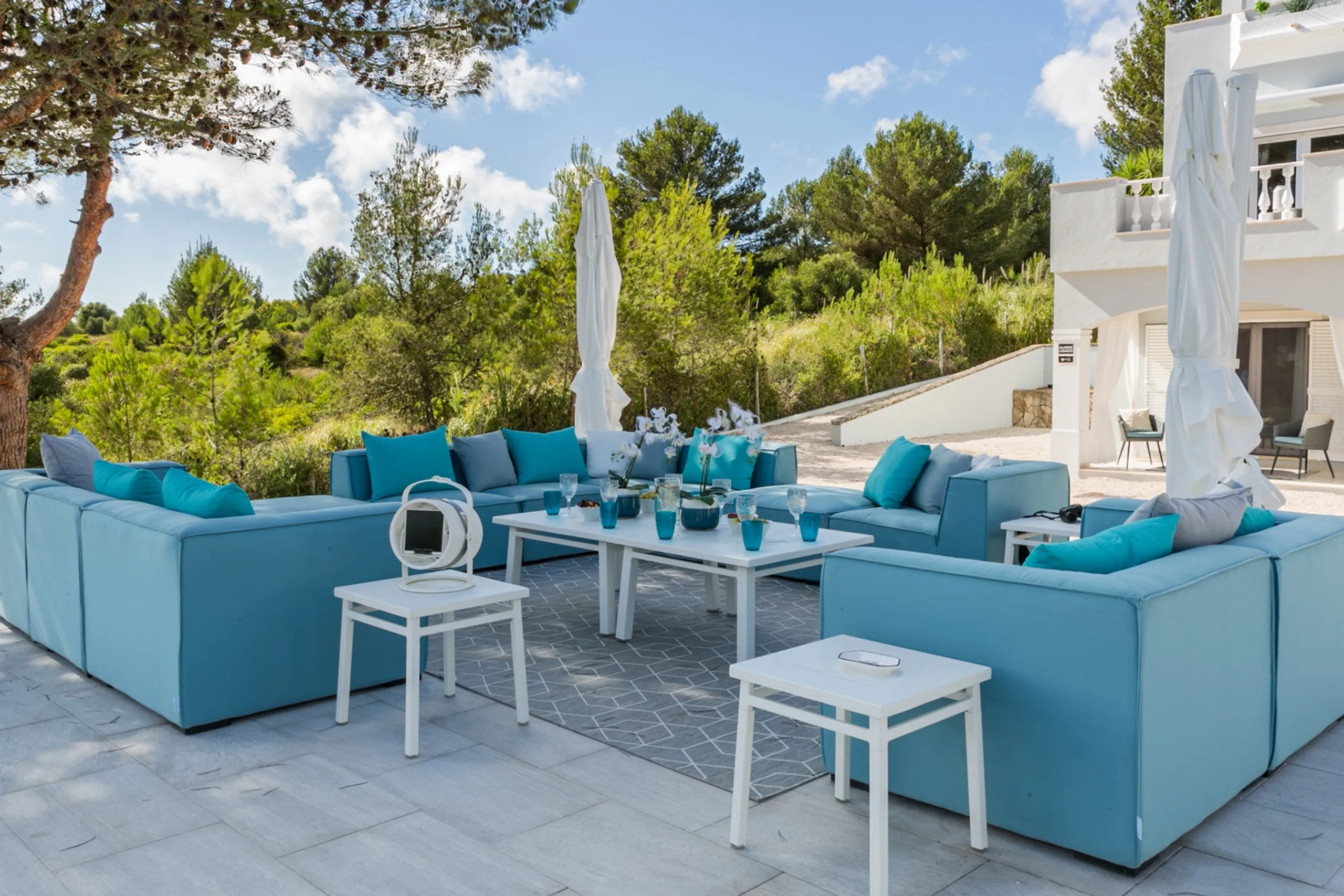 High-End Sintra Villa with Private Heated Pool, & Unrivaled Mountain Views — photograph 6