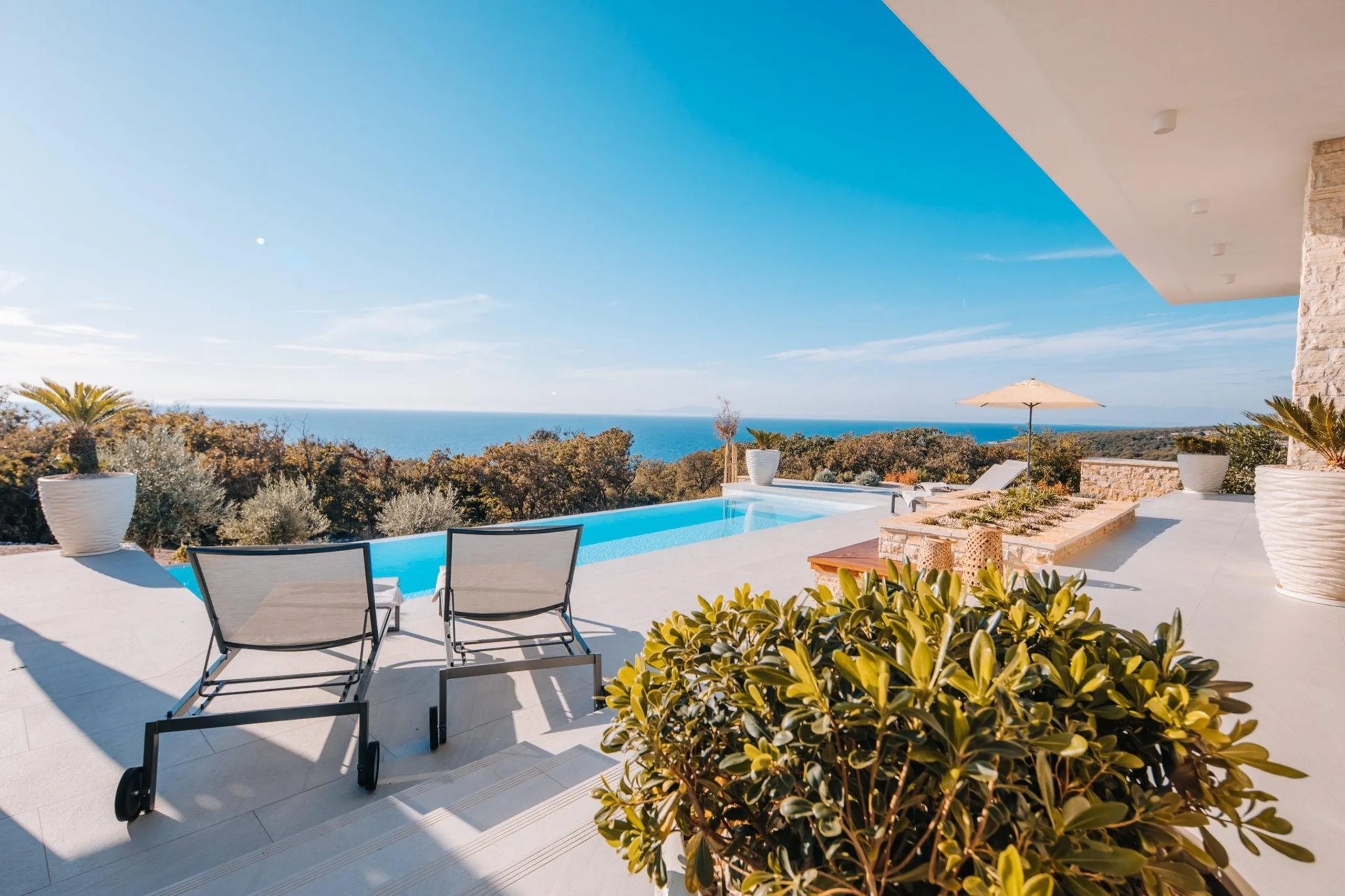 Graceful Pag Island Villa with Private Pool and Sauna — photograph 2