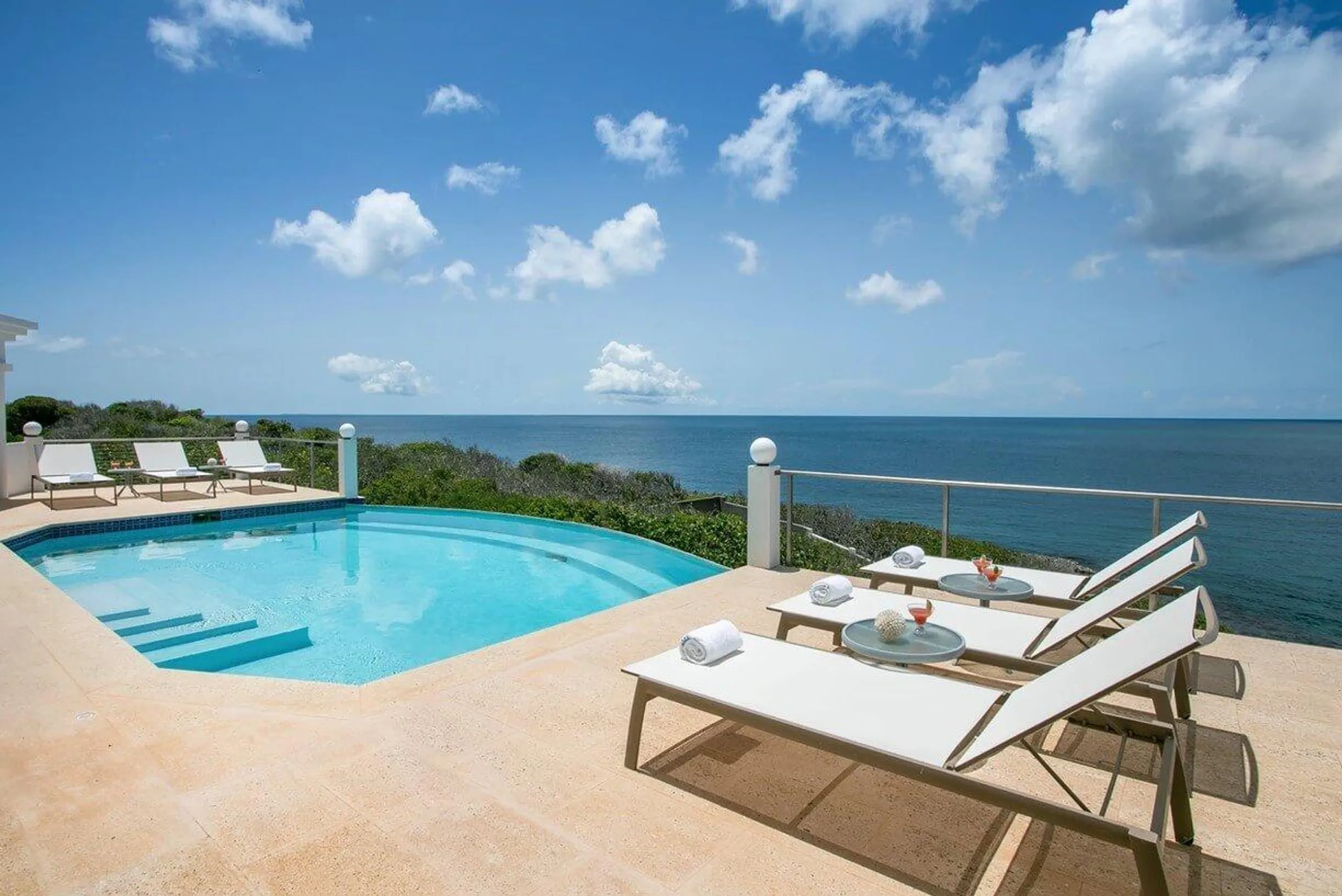 Majestic Anguilla Oceanfront Villa with Infinity Pool & Panoramic Views — photograph 12