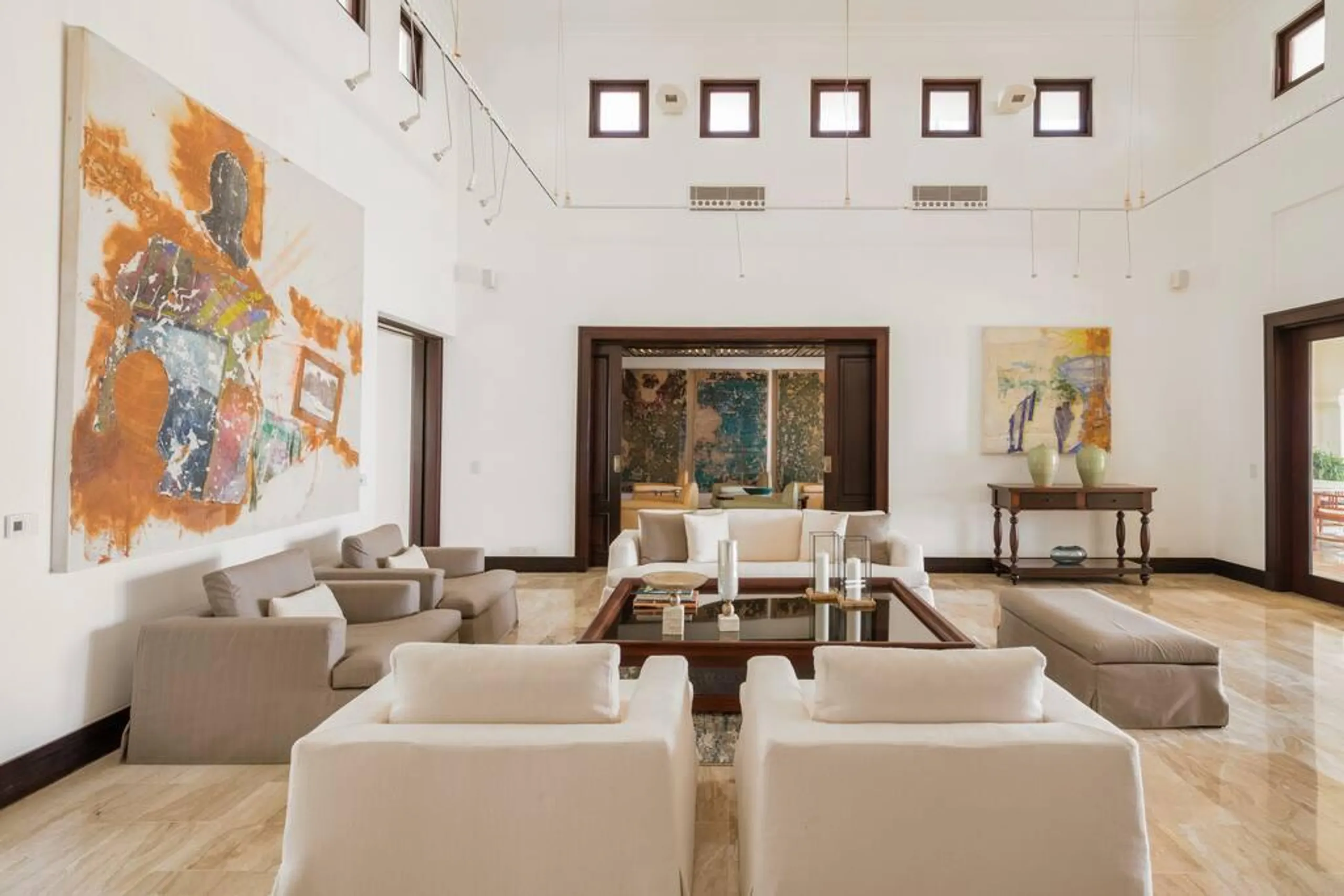 Breathtaking Oceanside Villa with Private Pool, Gazebo and Walks to Beach — photograph 11