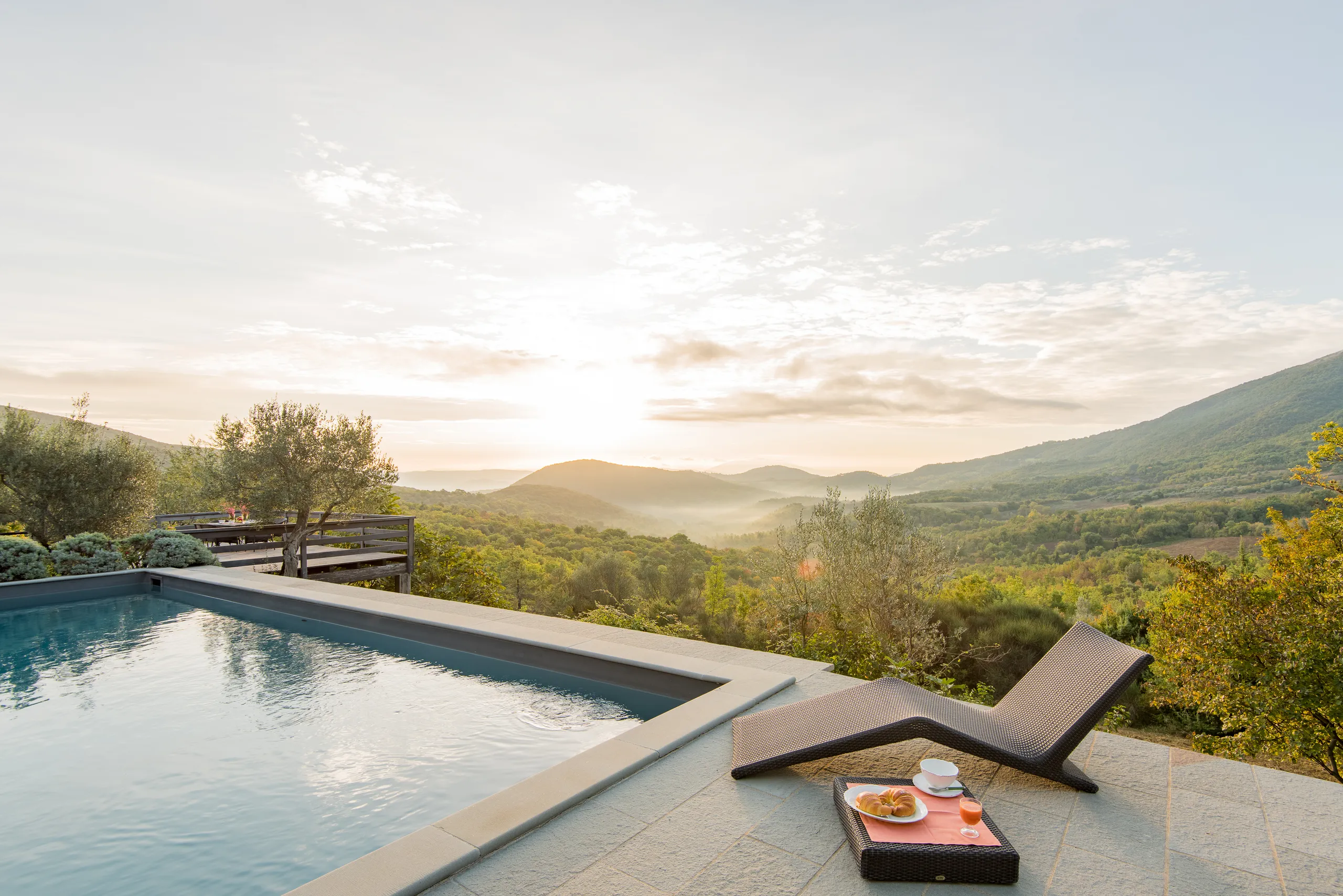 Stunning 14th Century Estate with Pool and Breathtaking Mountain Views — photograph 5