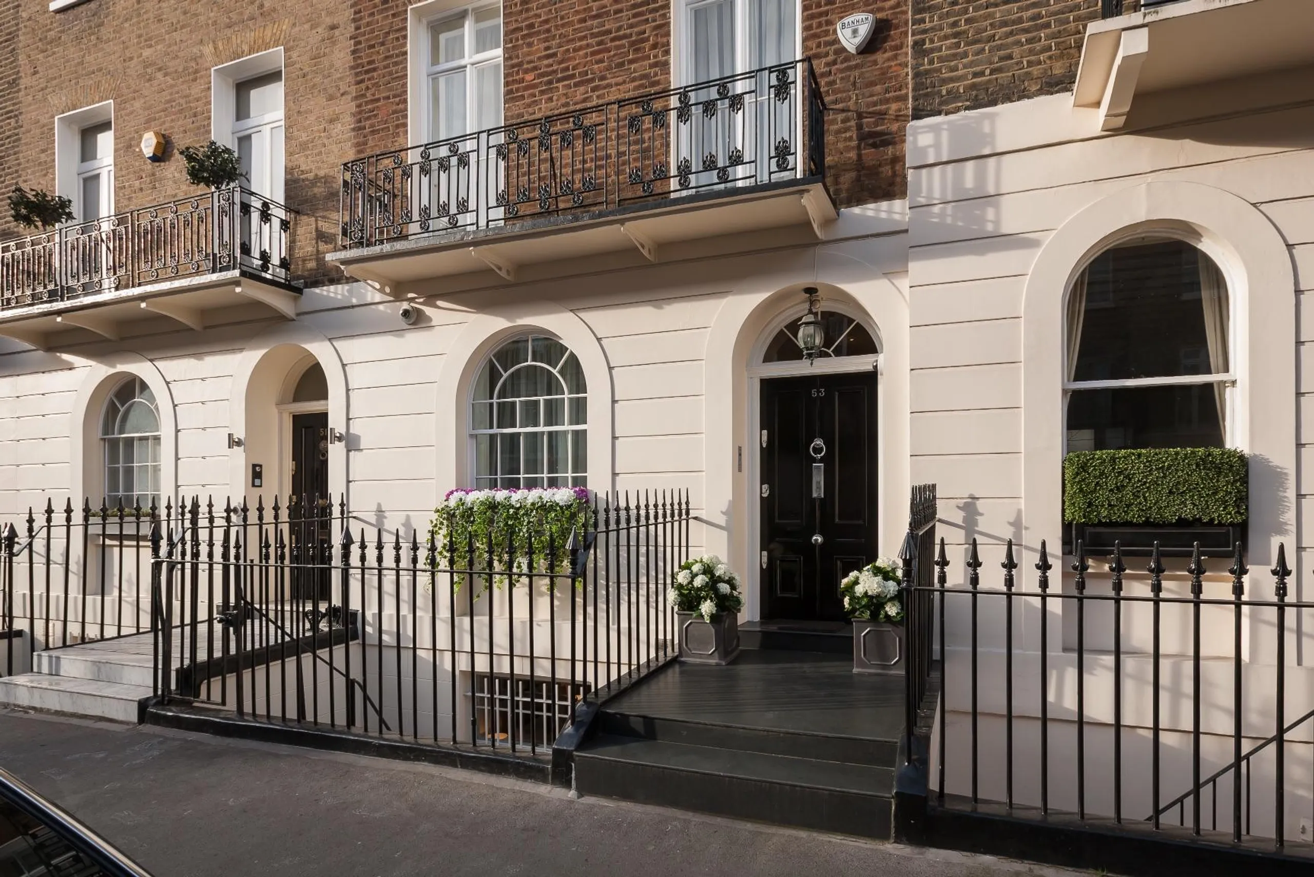 Royal Rose Residence Steps Away to Buckingham Palace, London