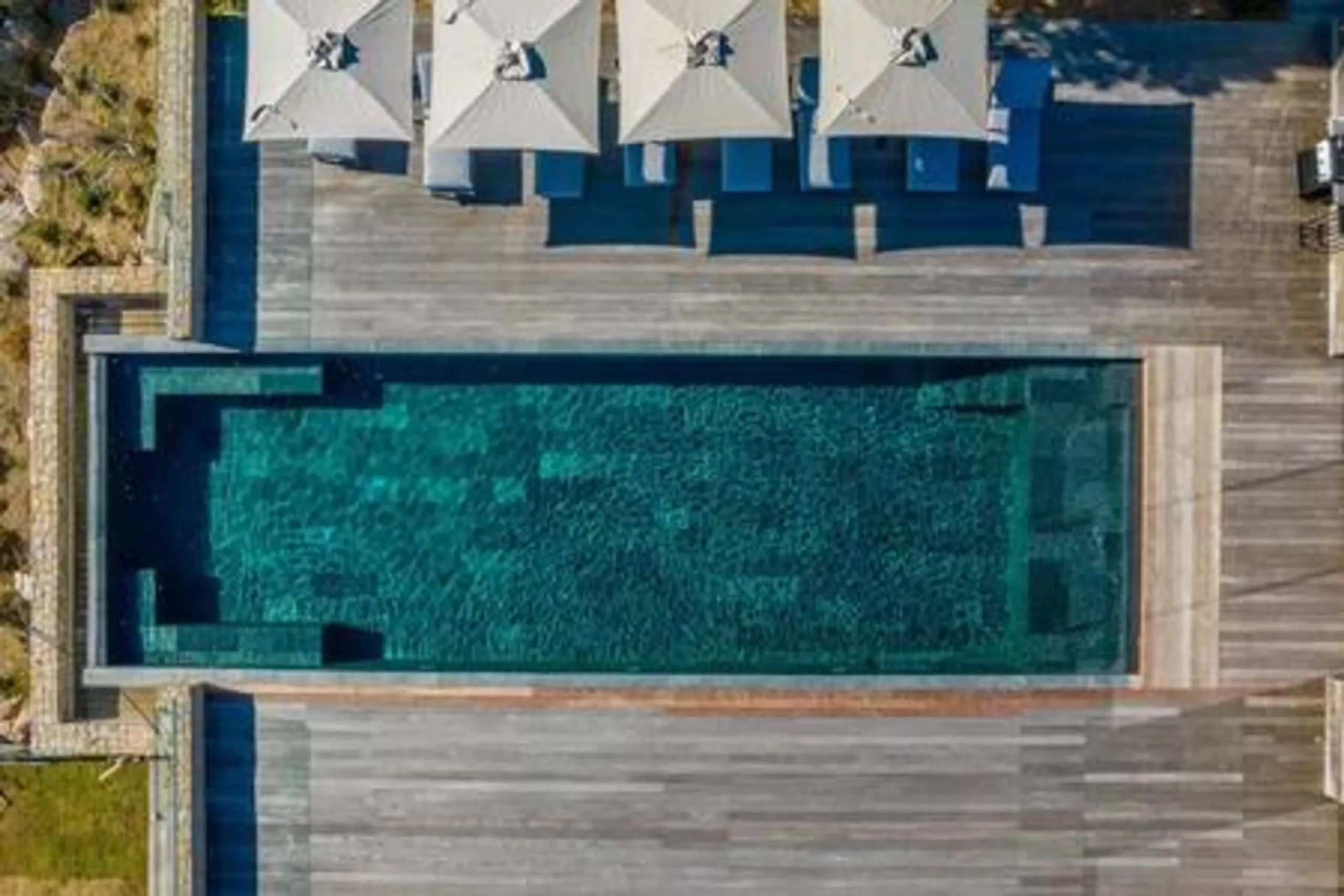 Prestigious Porto-Vecchio Villa: Stunning Views, Heated Pool & Sea Views — photograph 5