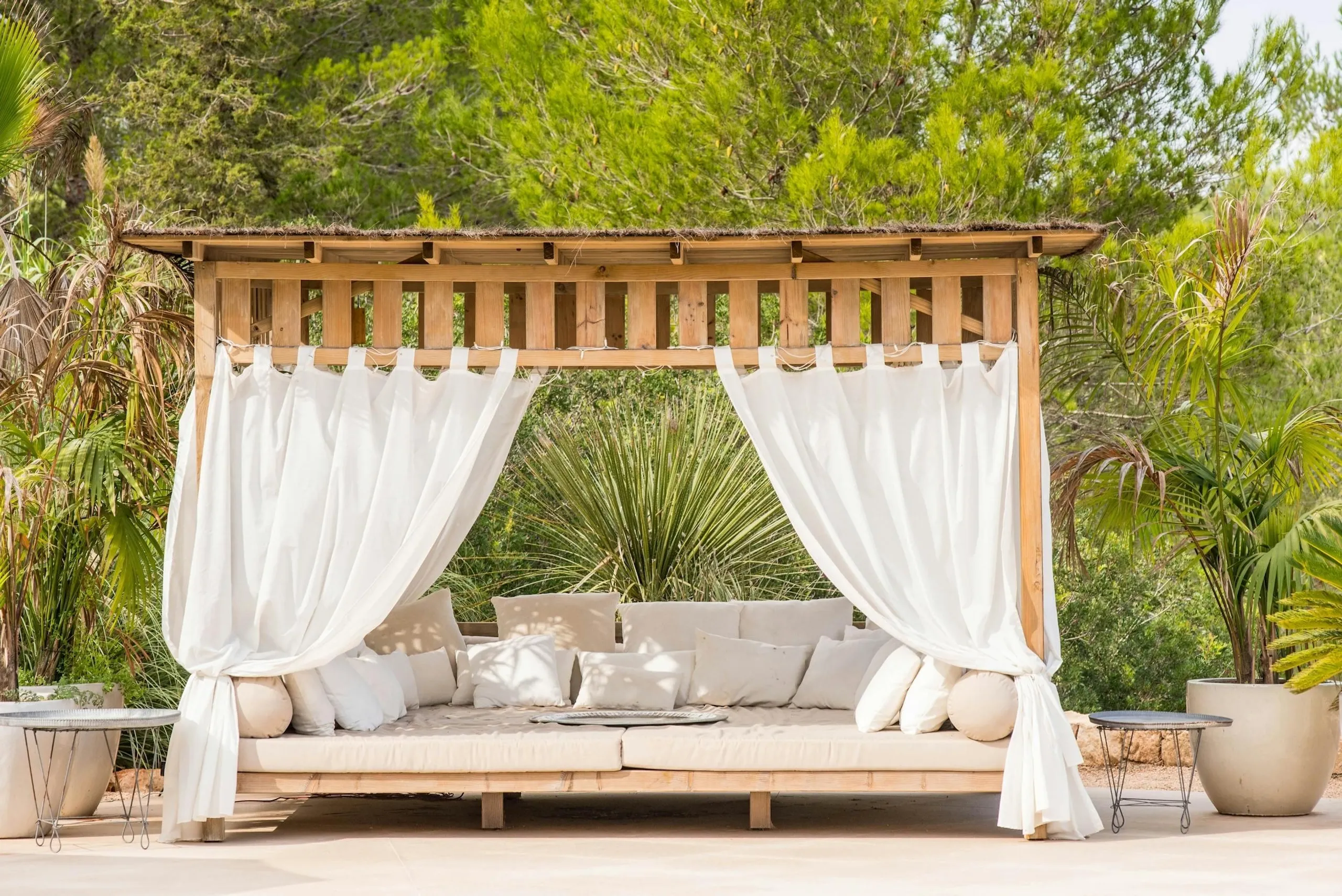 Tranquil Santa Gertudis Estate with Private Pool and Gazebo — photograph 8