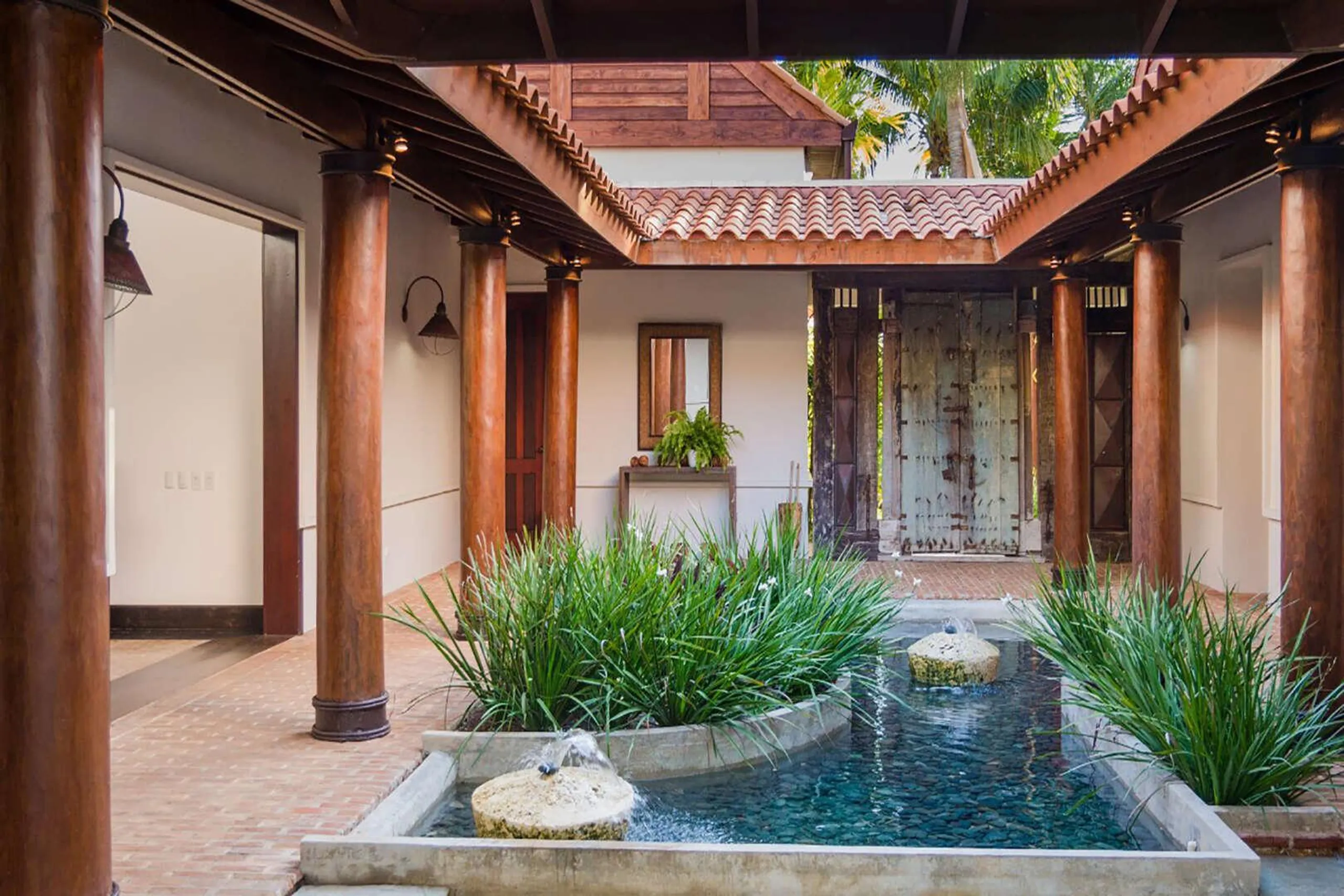 Casa de Campo's Abundant Villa with Sophisticated Comfort — photograph 3