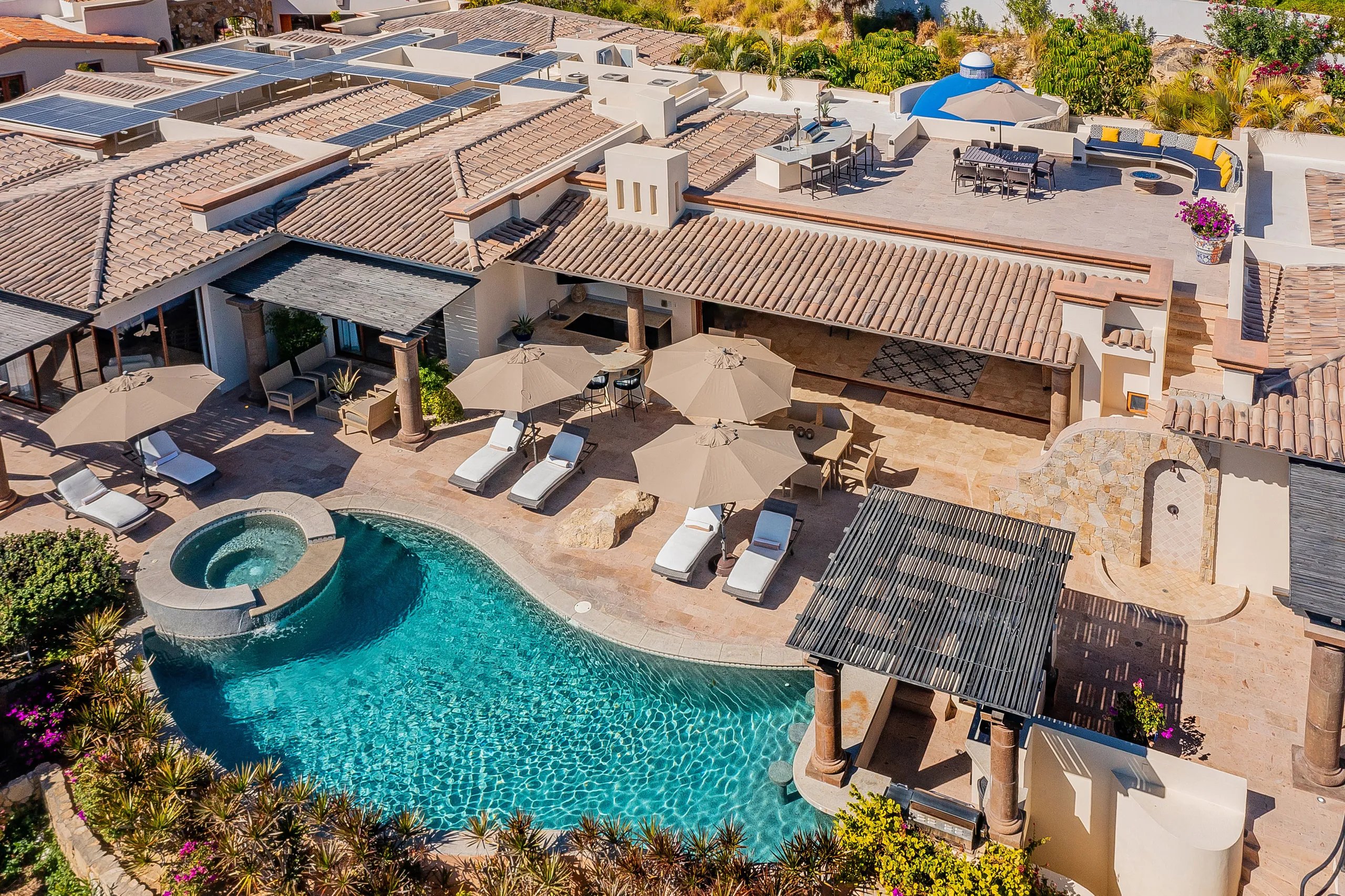 Hacienda Style Luxury with Private Pool and Sea of Cortez Views — photograph 5
