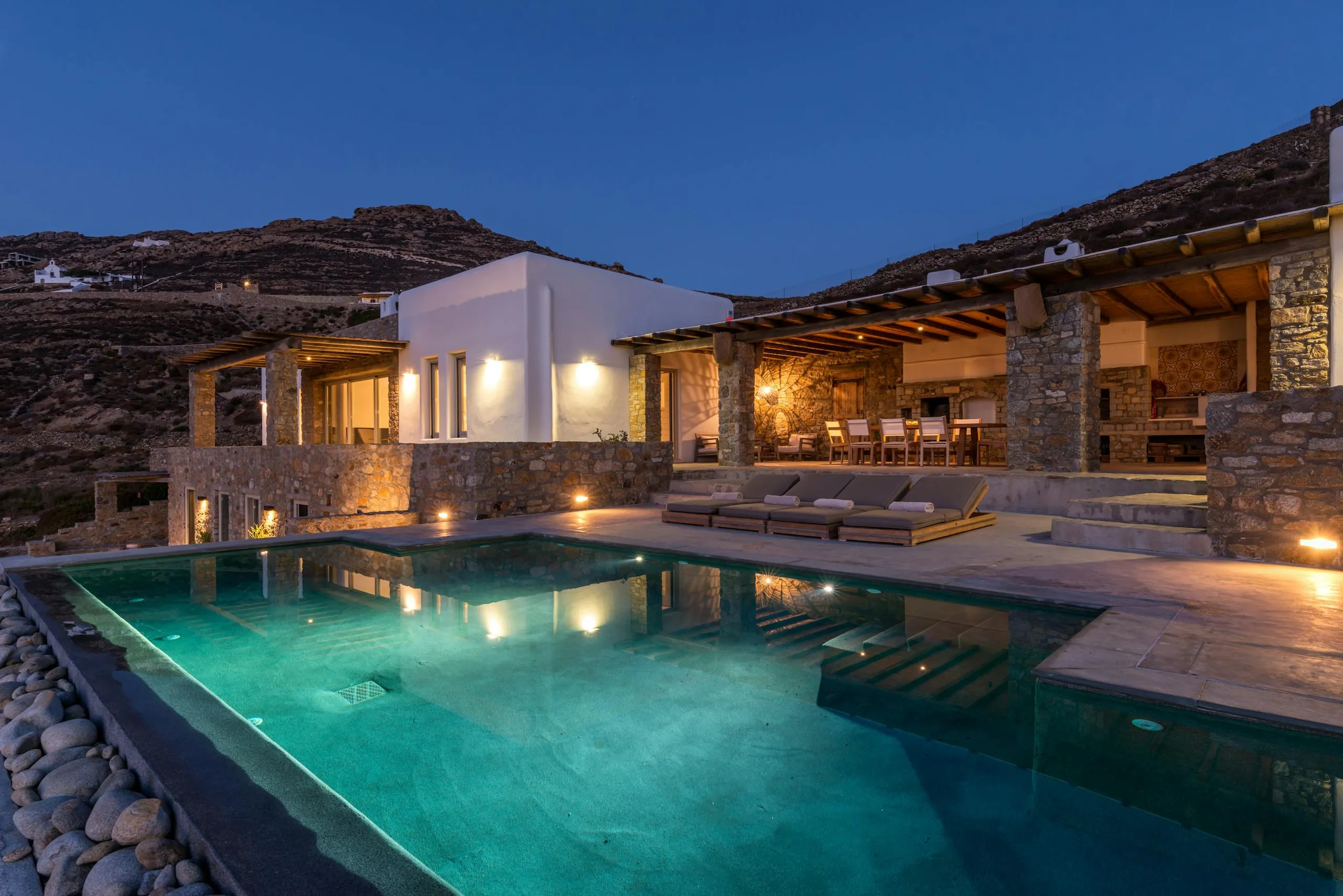 Regal Resort-Style Estate with Private Pool, Jacuzzi, and Ocean Views, Cyclades Islands
