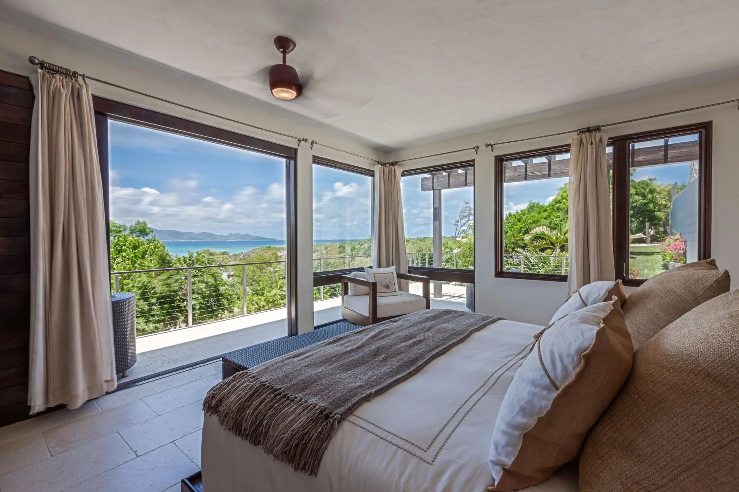 Pocket Listing: Serene Little Harbour Villa with Pool Views — photograph 8