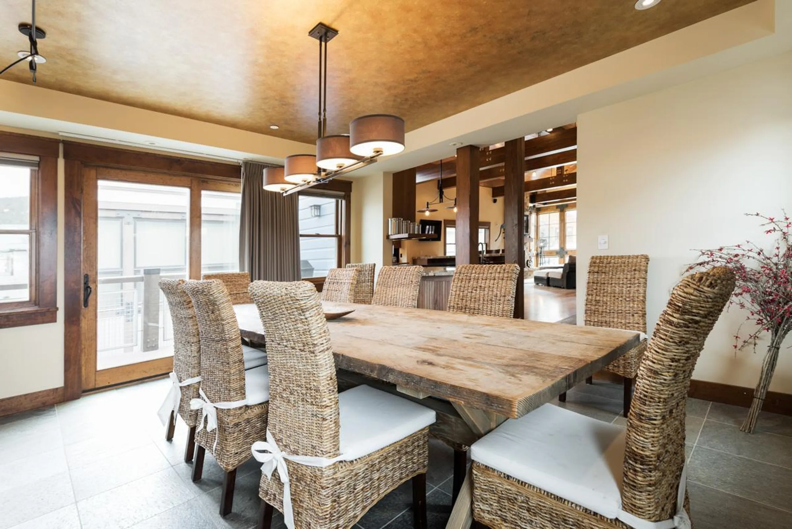 Superb Ski Villa with Fireplace — photograph 12