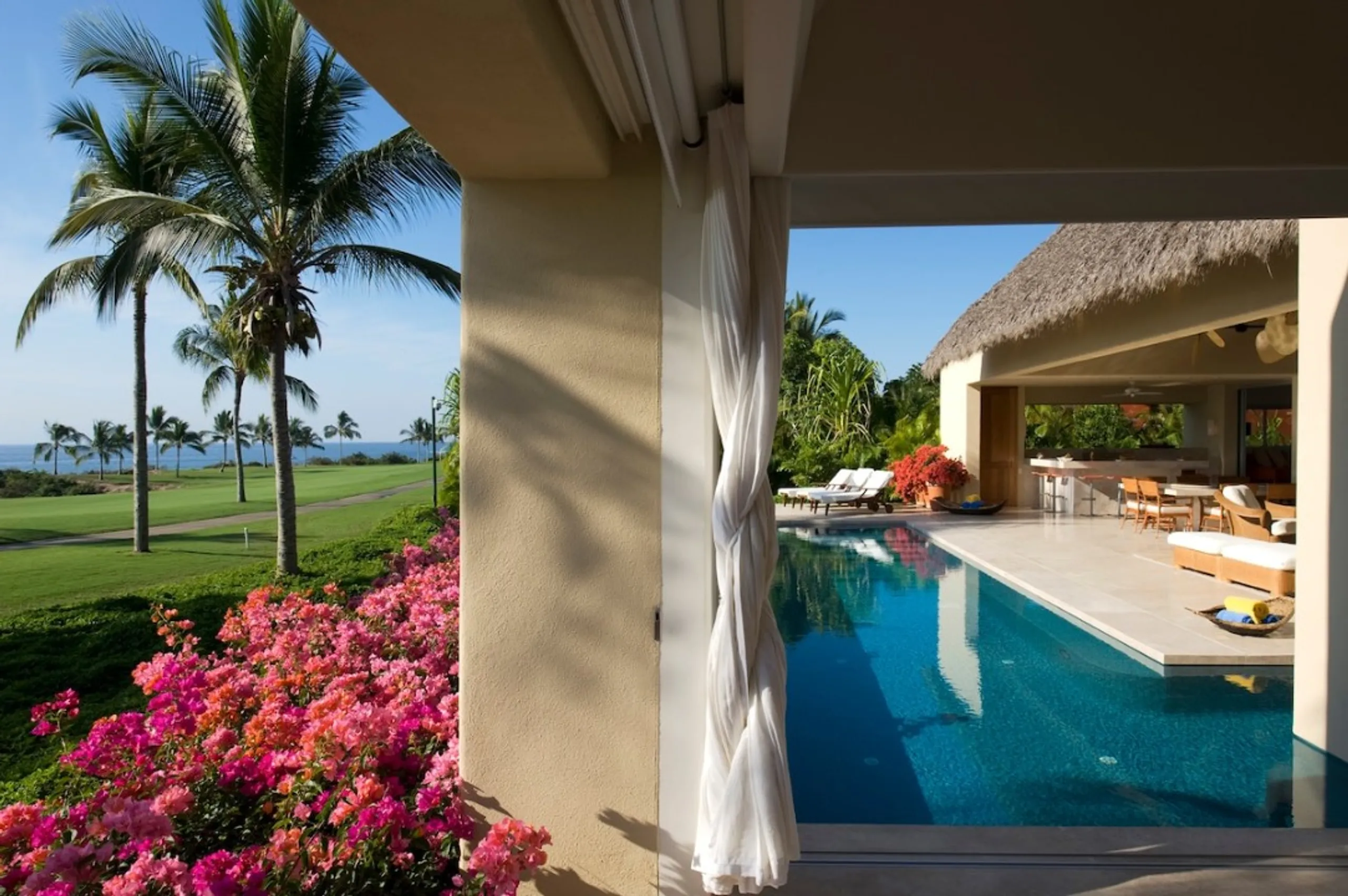 Modern Punta Mita Villa with Ocean Views, Fire Pit & Golf Course Views — photograph 10