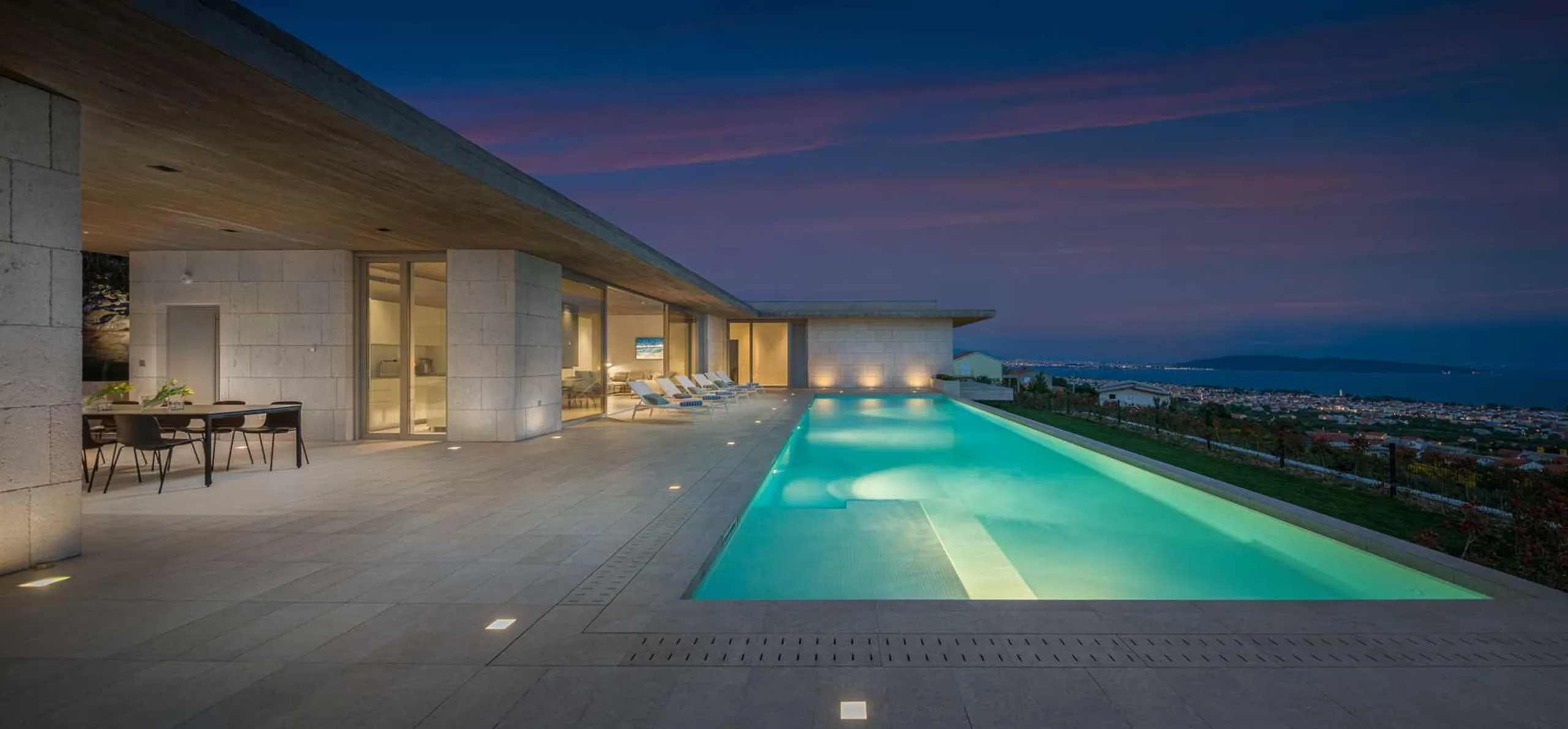 Sensational  Modern Villa with Private Pool and Panoramic Sea Views — photograph 5