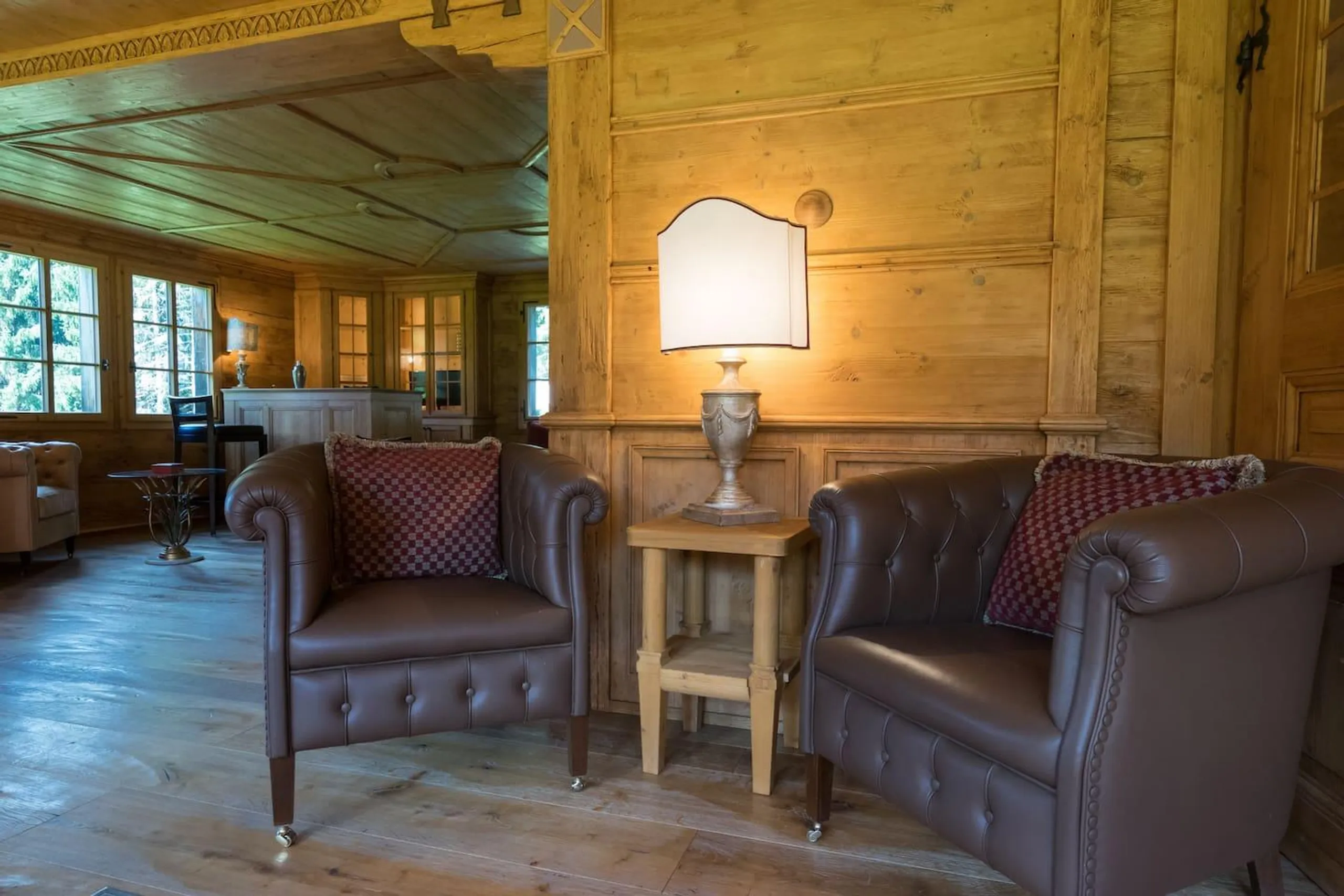Sumptuously Furnished Saanen Farmhouse with Fireplace and Jacuzzi Tub — photograph 12
