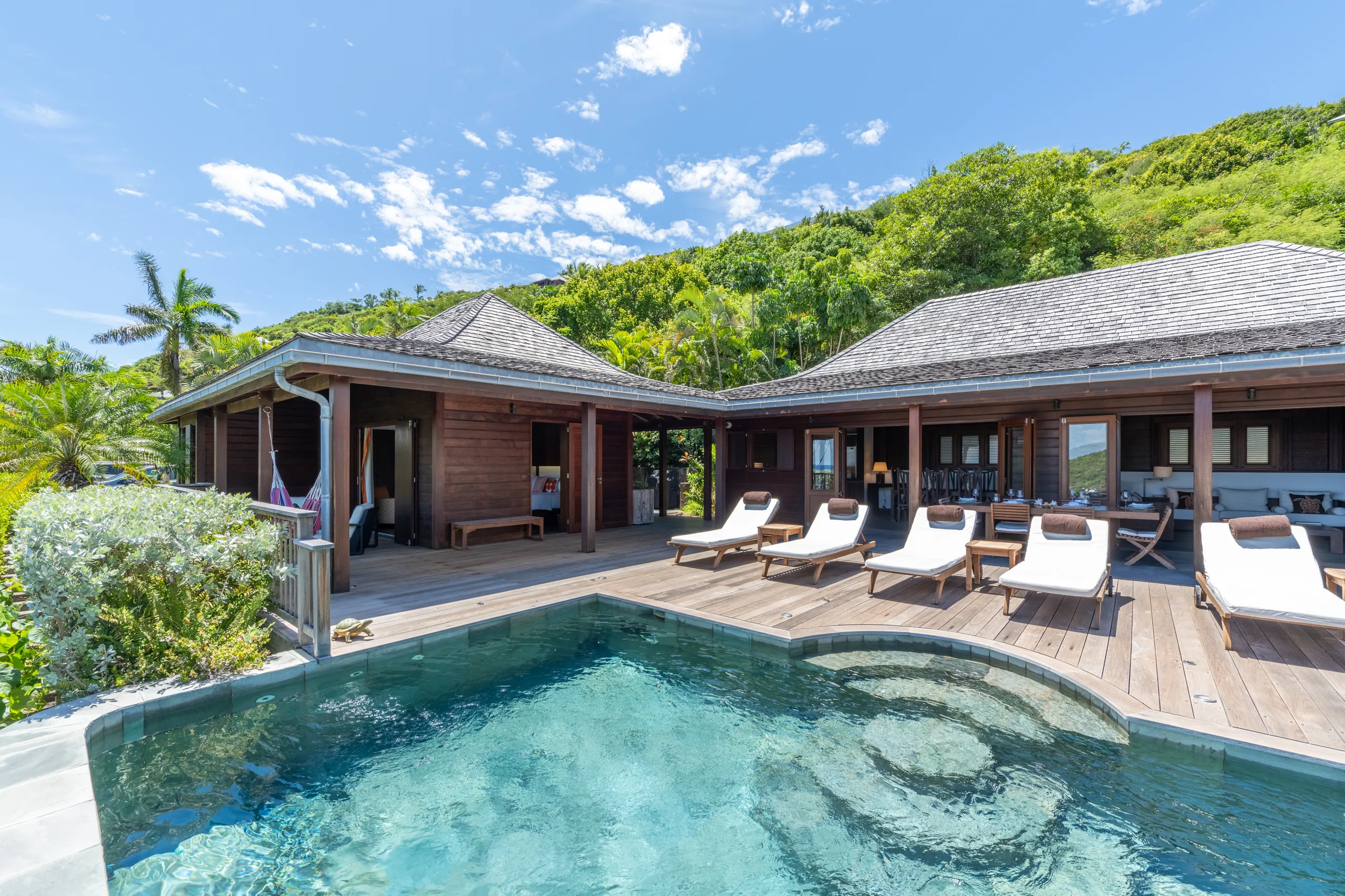Classic St. Barth Style Villa with Heated Pool & Bay Views — photograph 4