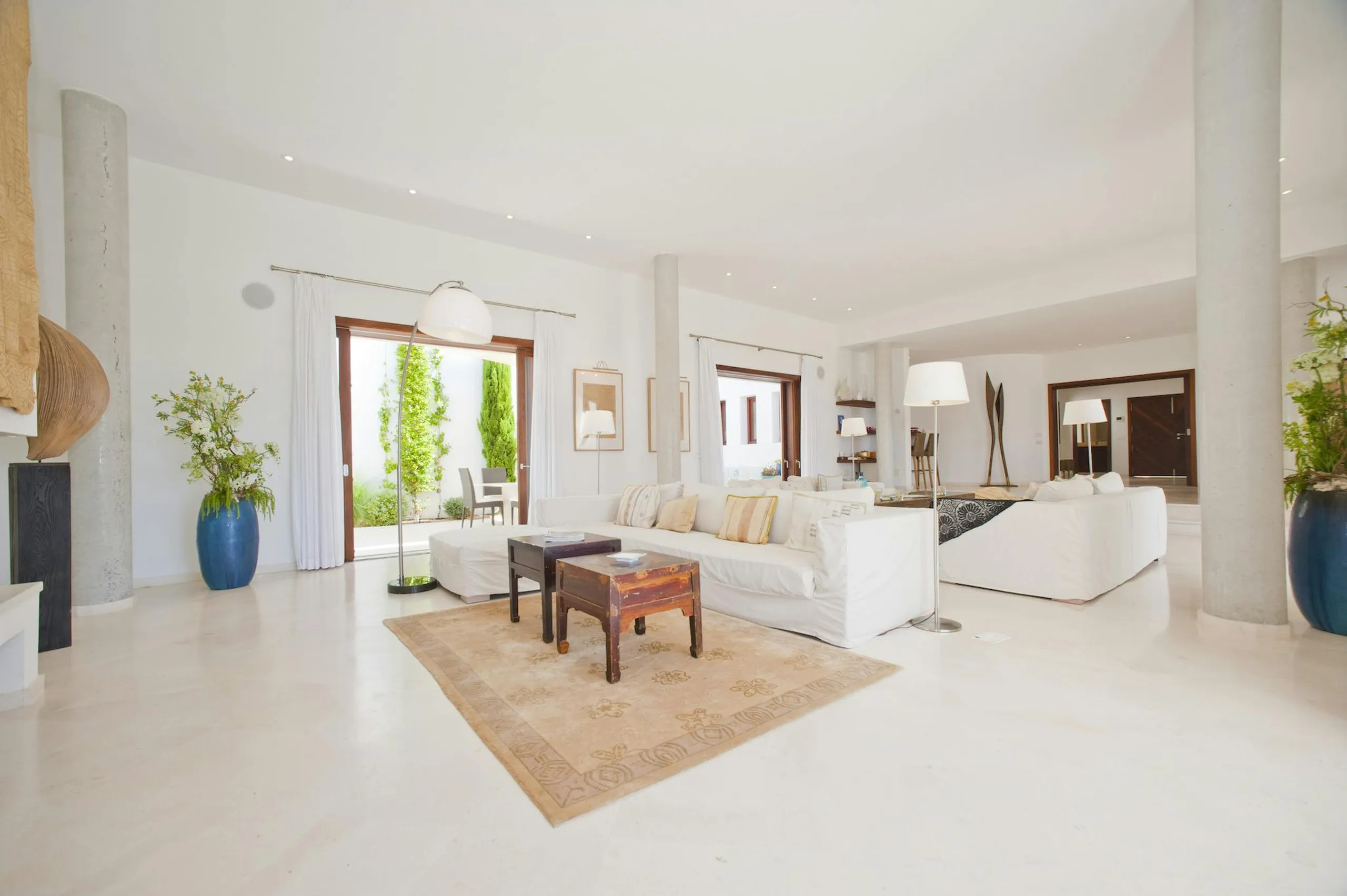 Radiant Oceanview Villa in Ibiza with Private Pool and Playground — photograph 8