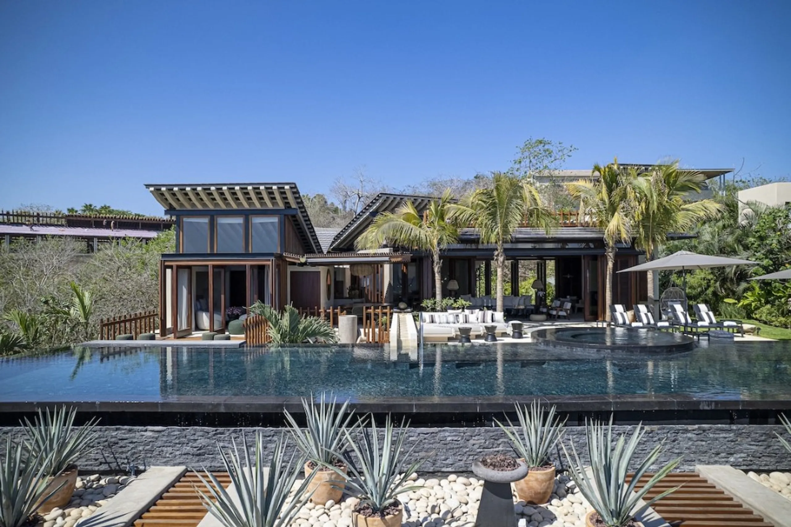 Timeless Punta Mita Villa by Manolo Mestre with Infinity Pool & Panoramic Vistas — photograph 3