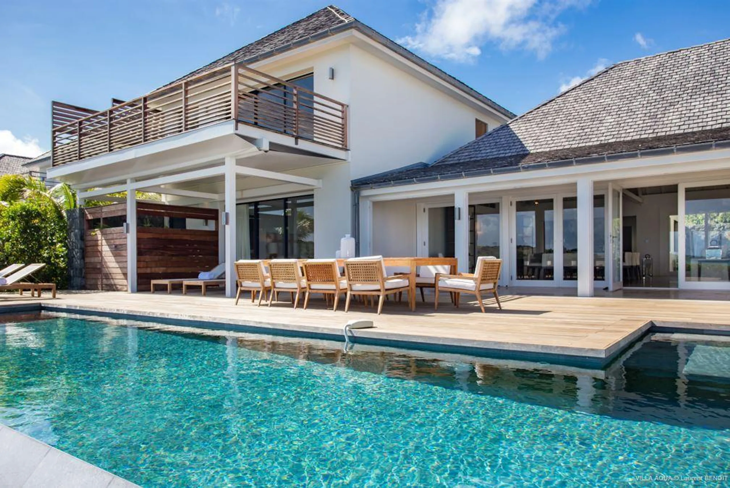 Exceptional Beachfront Villa with Private Pool and Panoramic View of Grand-Cul-de-Sac — photograph 3