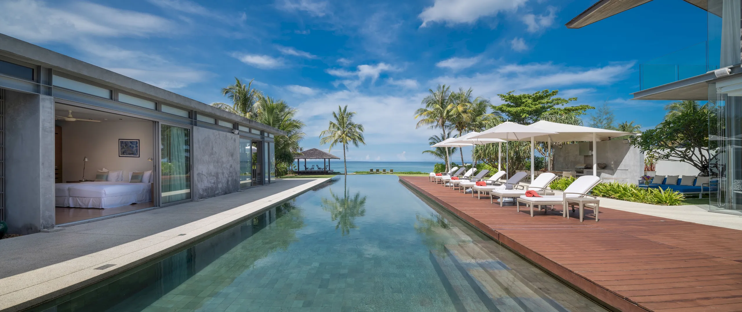 Serene Seaview Villa with Infinity Pool — photograph 3