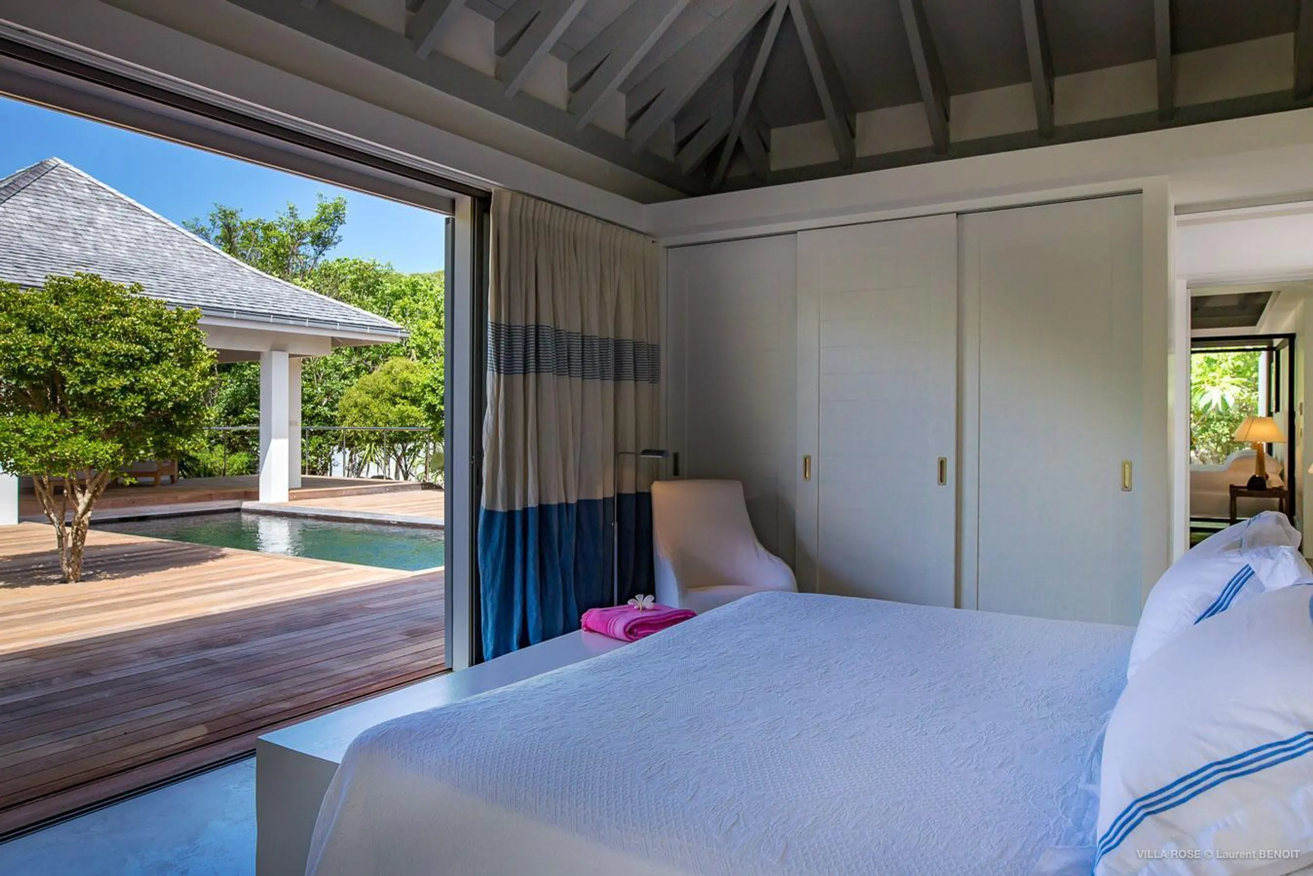 Majestic Tropical Villa with Private Pool and Ocean Views — photograph 10