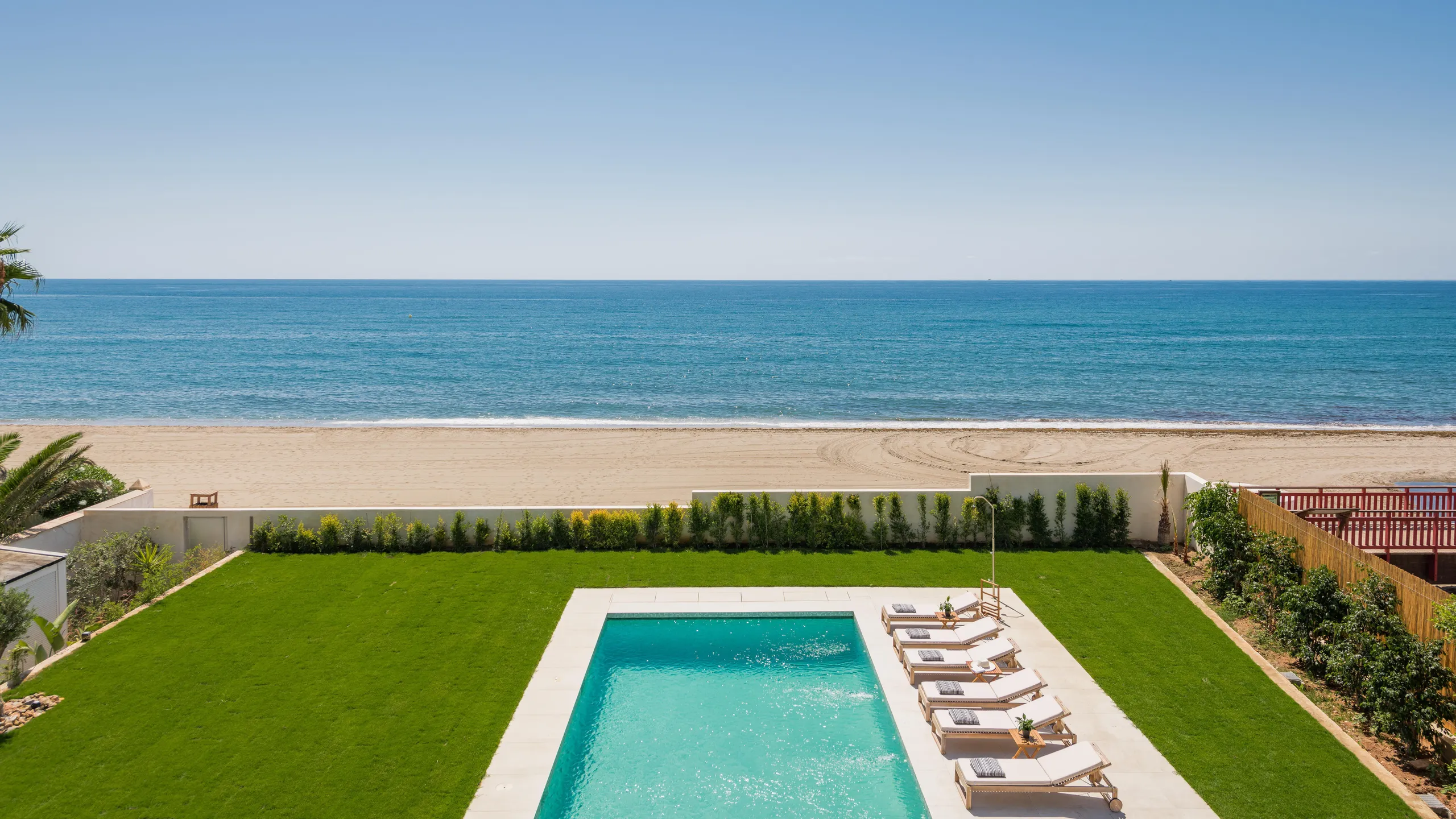 Serenity Beach Villa with Private Pool - A Luxurious Haven by Malaga and Marbella — photograph 6