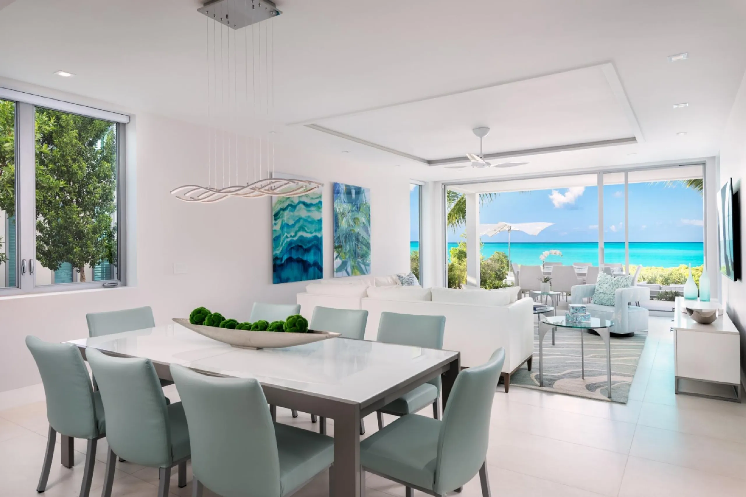 Grace Bay Beachfront Villa, Steps to the Beach with Private Infinity Pool — photograph 7