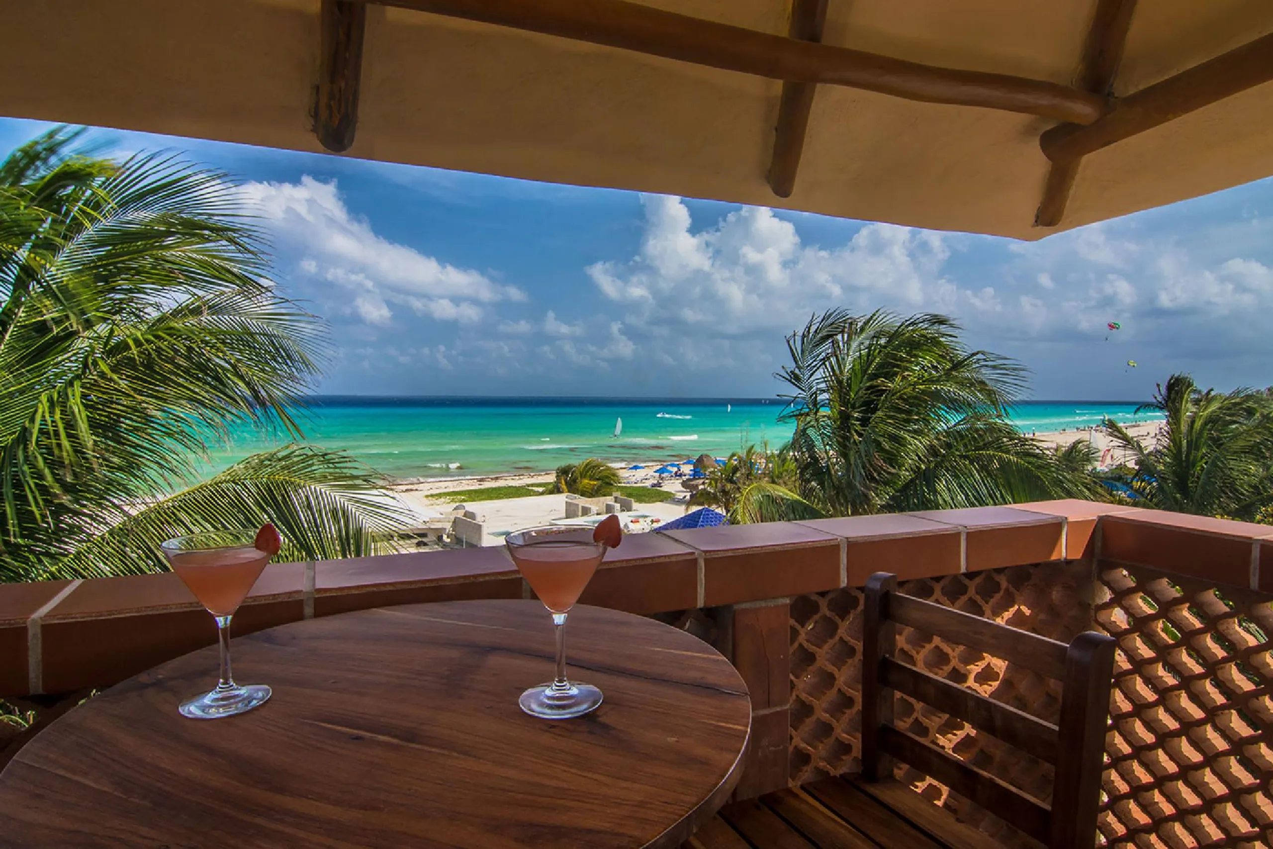 Playa del Carmen Architectural Estate with Private Pool, Ocean Views and Lush Gardens — photograph 7